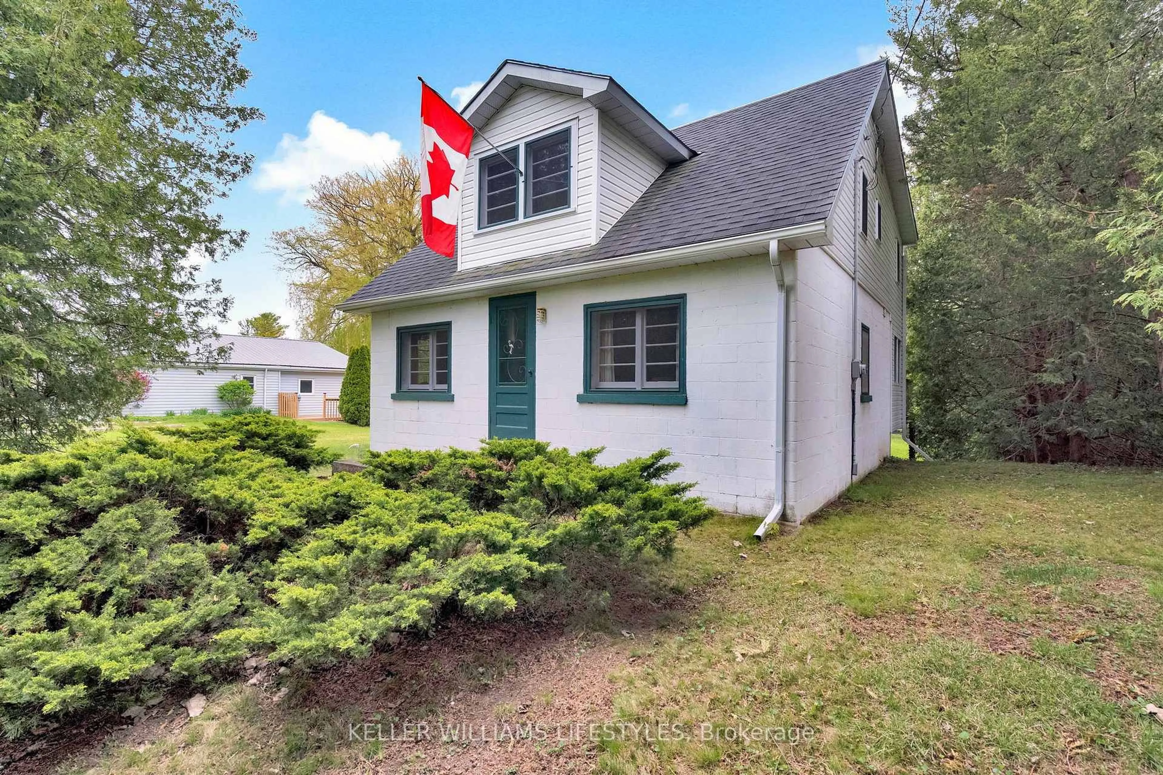 Home with vinyl exterior material, street for 6493 West Parkway Dr, Lambton Shores Ontario N0N 1J2