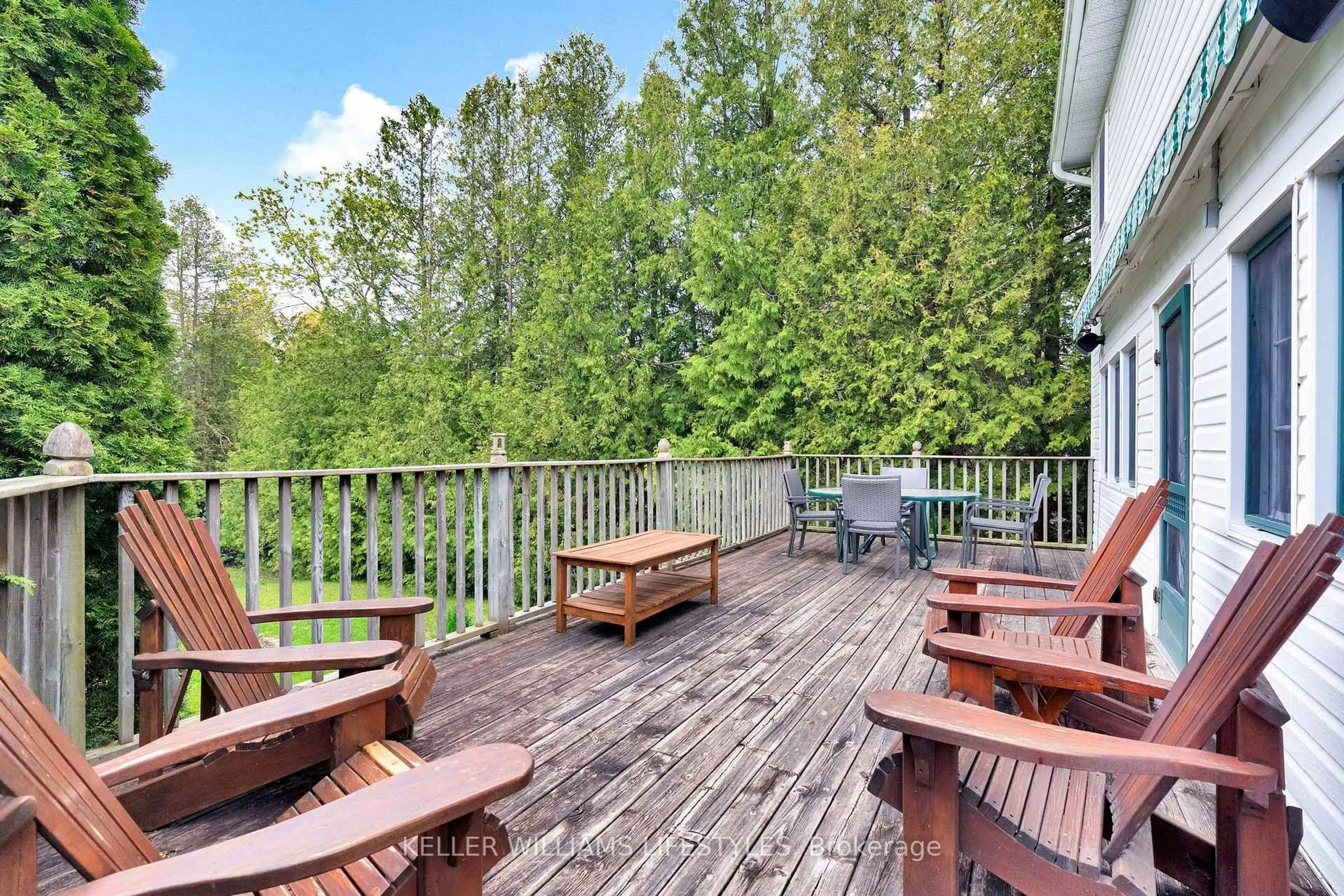 Patio, unknown for 6493 West Parkway Dr, Lambton Shores Ontario N0N 1J2