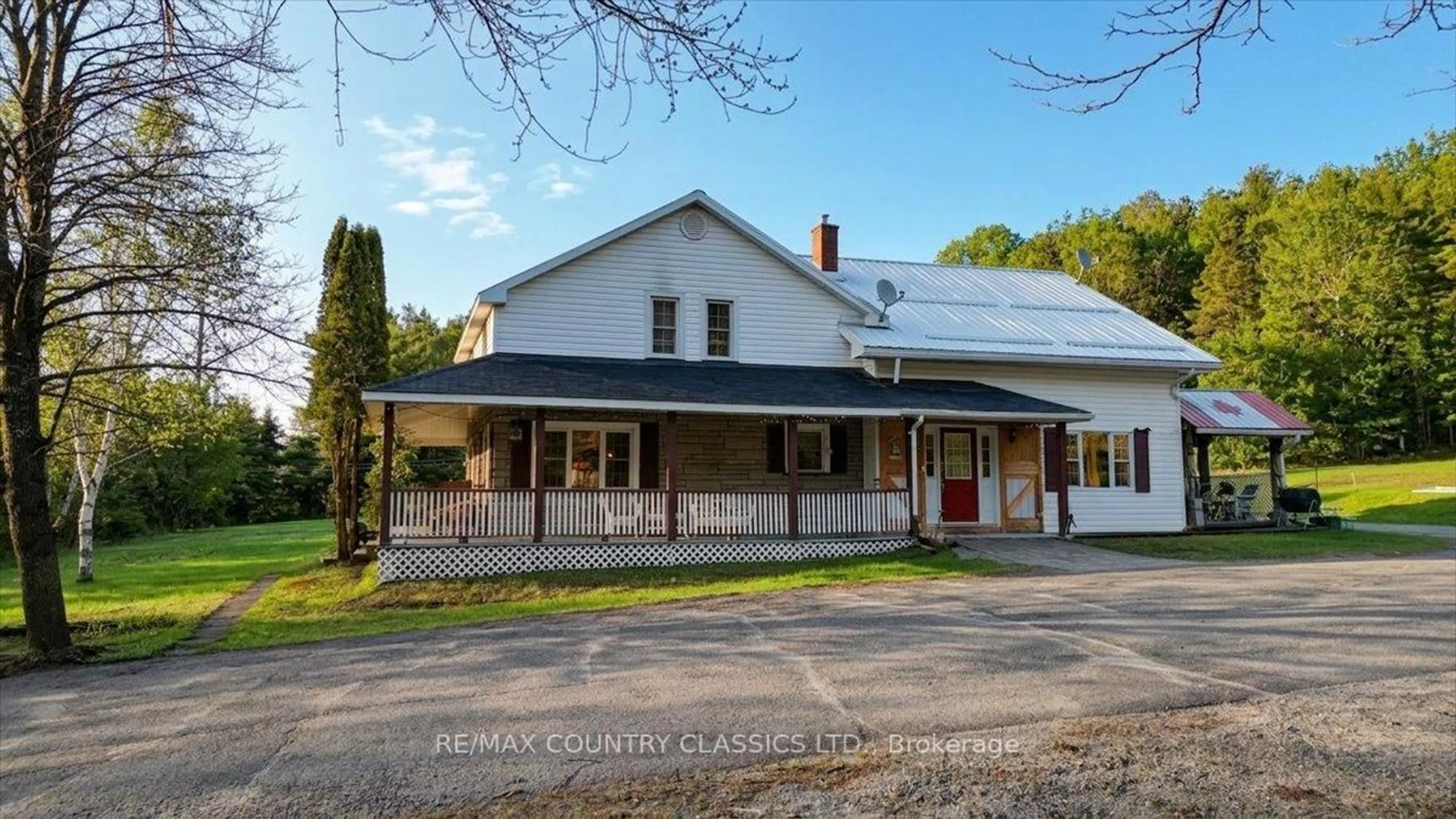 A pic from outside/outdoor area/front of a property/back of a property/a pic from drone, building for 29840 62 Highway, Bancroft Ontario K0L 1C0