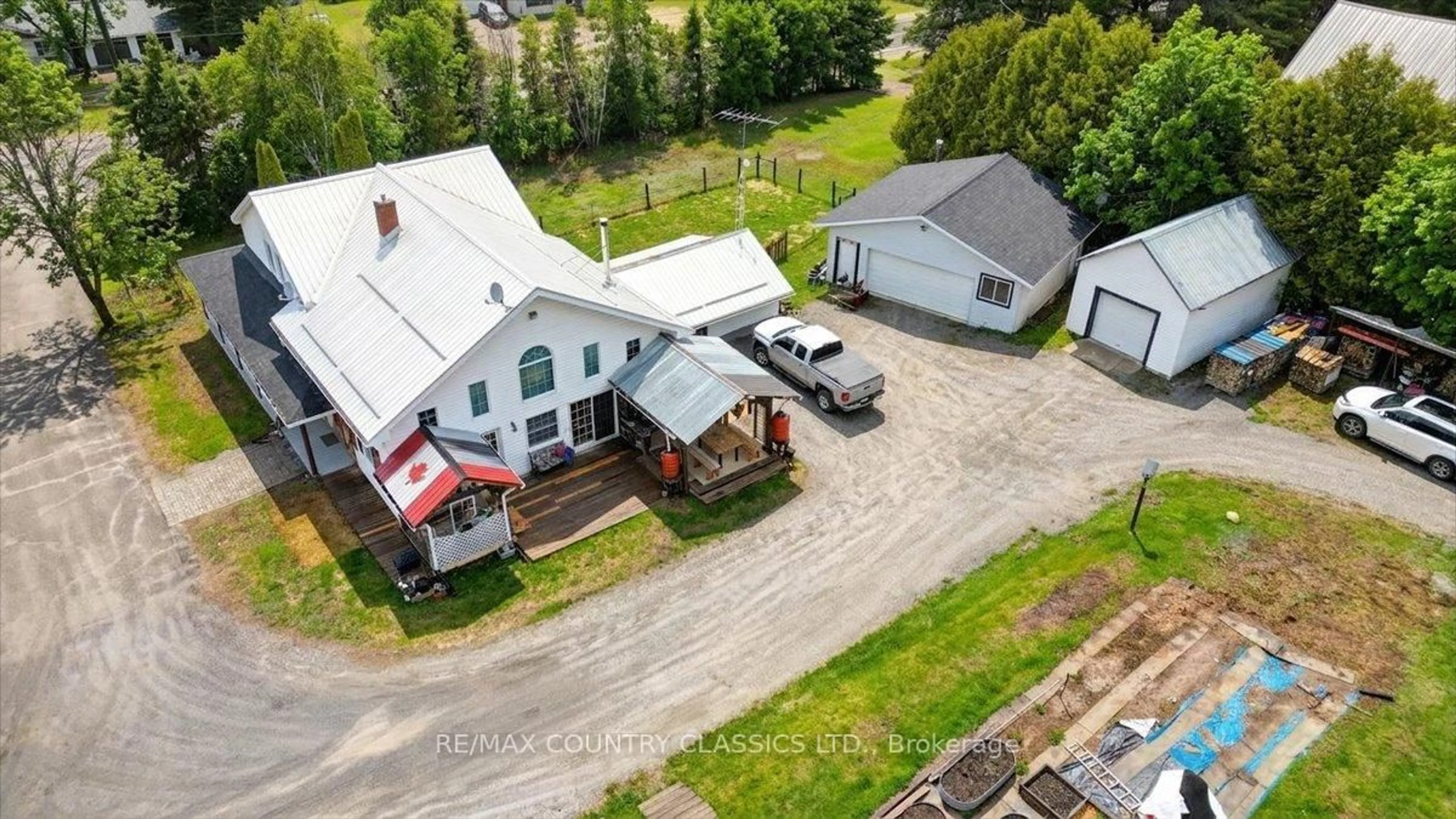 A pic from outside/outdoor area/front of a property/back of a property/a pic from drone, building for 29840 62 Highway, Bancroft Ontario K0L 1C0