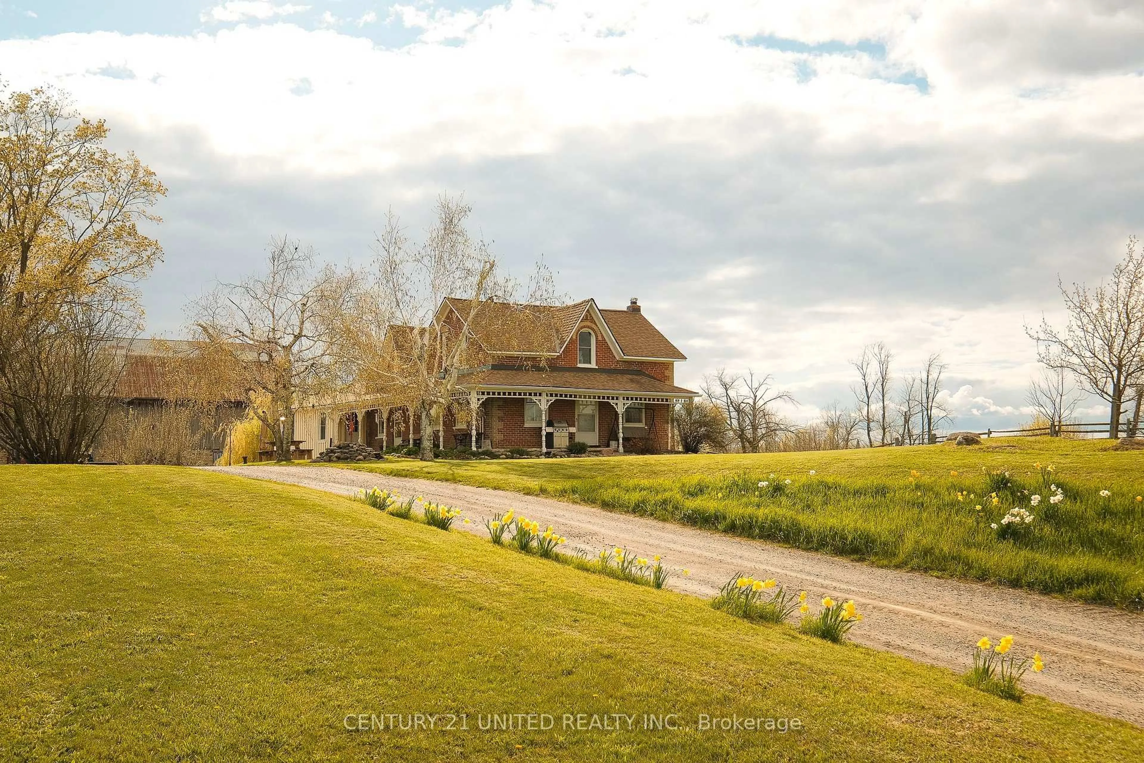 A pic from outside/outdoor area/front of a property/back of a property/a pic from drone, unknown for 1578 Heritage Line, Otonabee-South Monaghan Ontario K0L 2G0