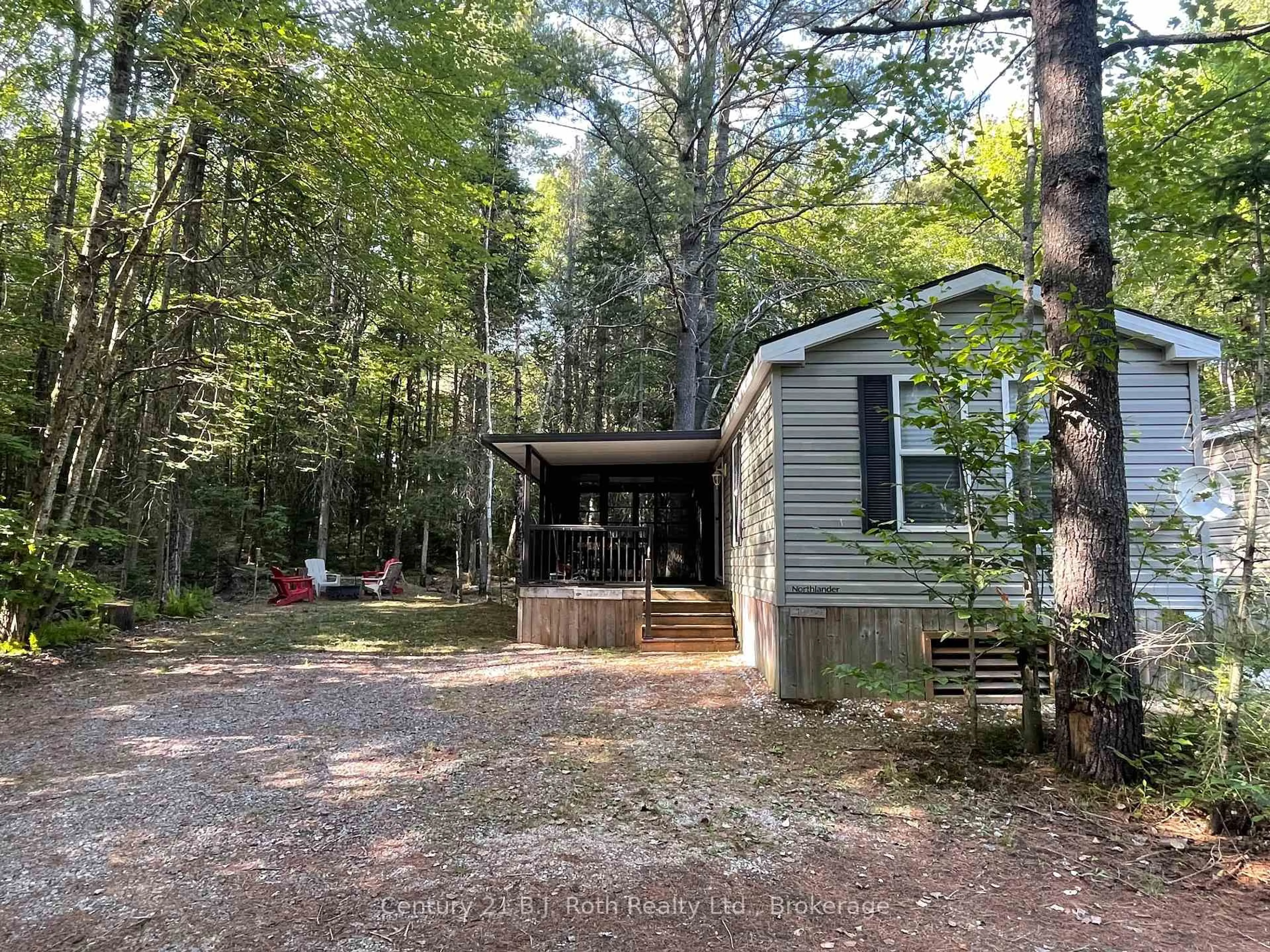 Shed for 1047 Bonnie Lake Camp Rd #804, Bracebridge Ontario P1L 1L9