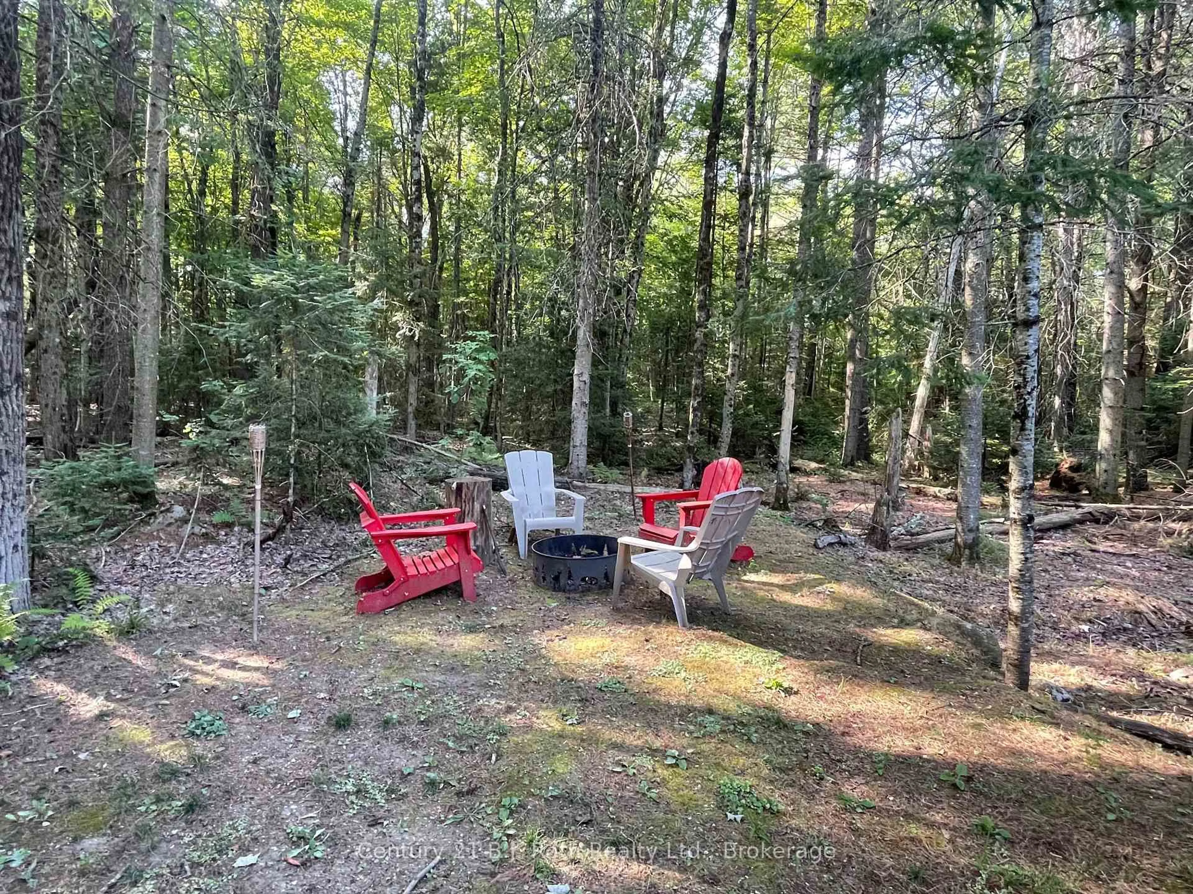 Patio, forest/trees view for 1047 Bonnie Lake Camp Rd #804, Bracebridge Ontario P1L 1L9