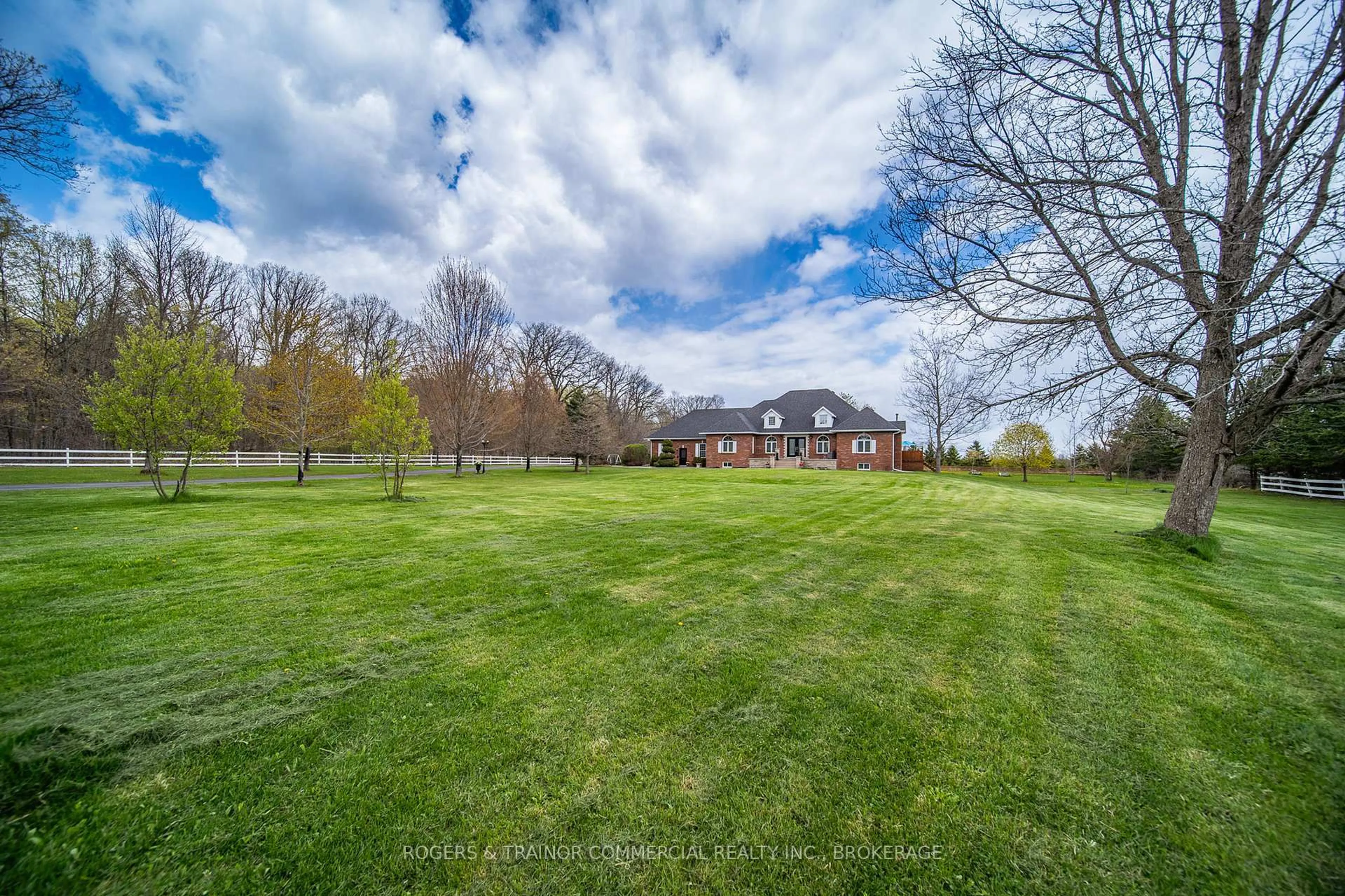 A pic from outside/outdoor area/front of a property/back of a property/a pic from drone, unknown for 697 Rogers Side Rd, Kingston Ontario K7L 4V1