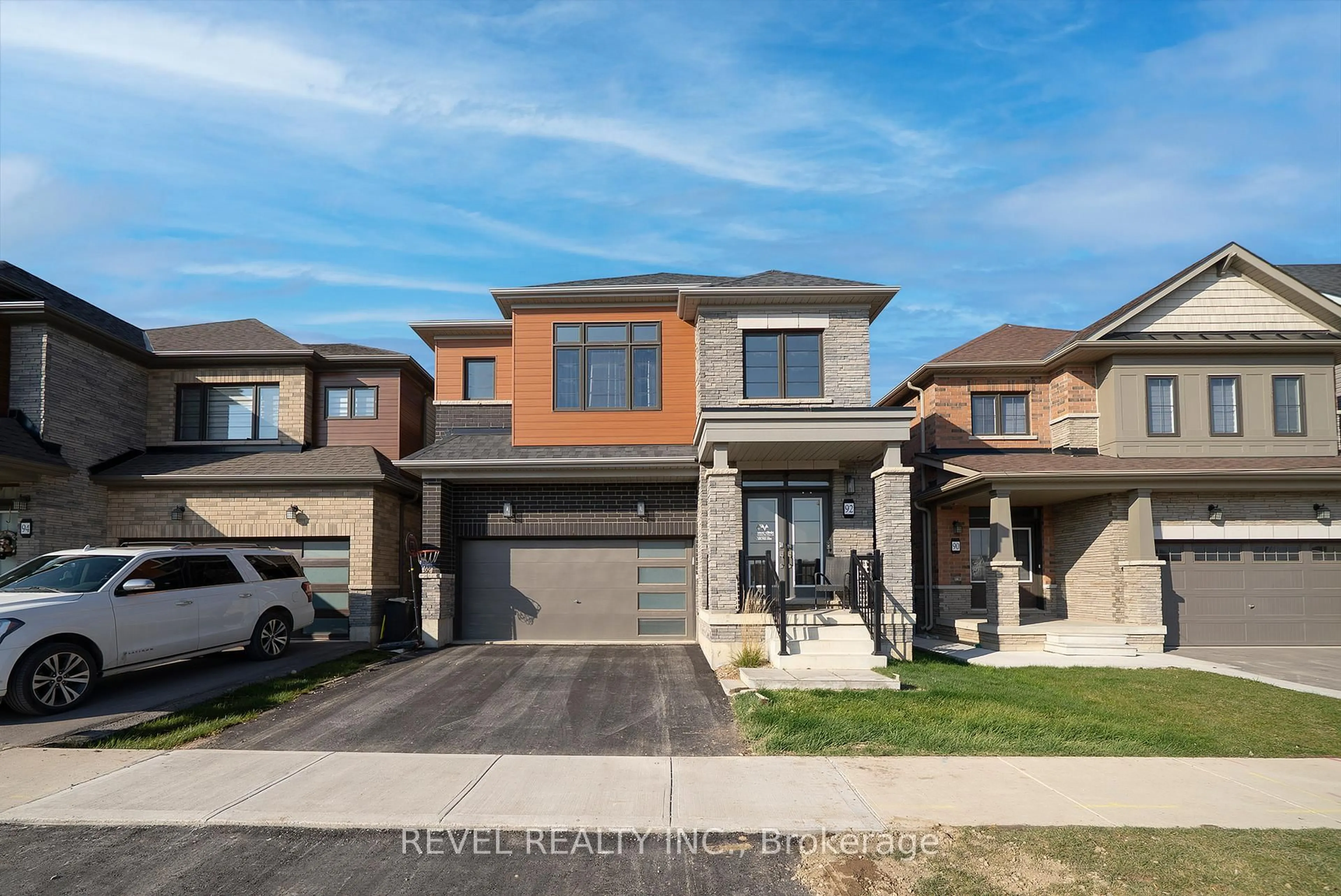 Home with brick exterior material, street for 92 Bellhouse Ave, Brantford Ontario N3T 0V8