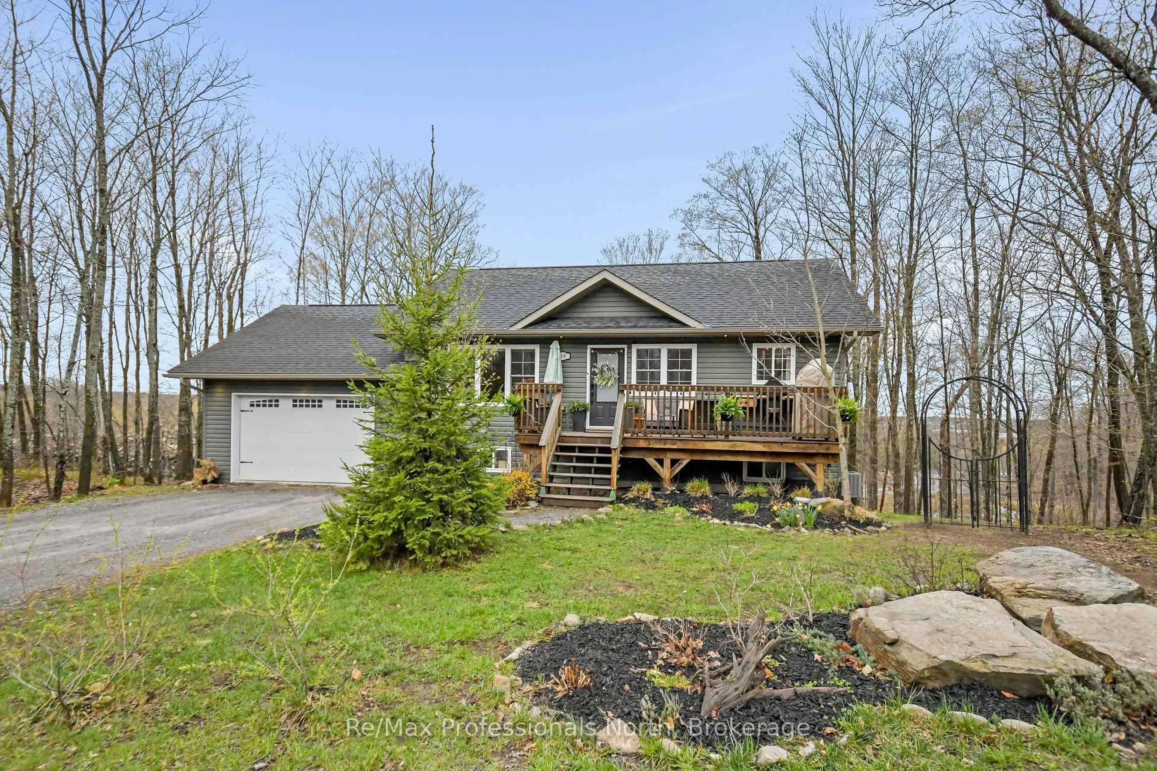 Unknown for 69 YONGE St, Huntsville Ontario P1H 1T8