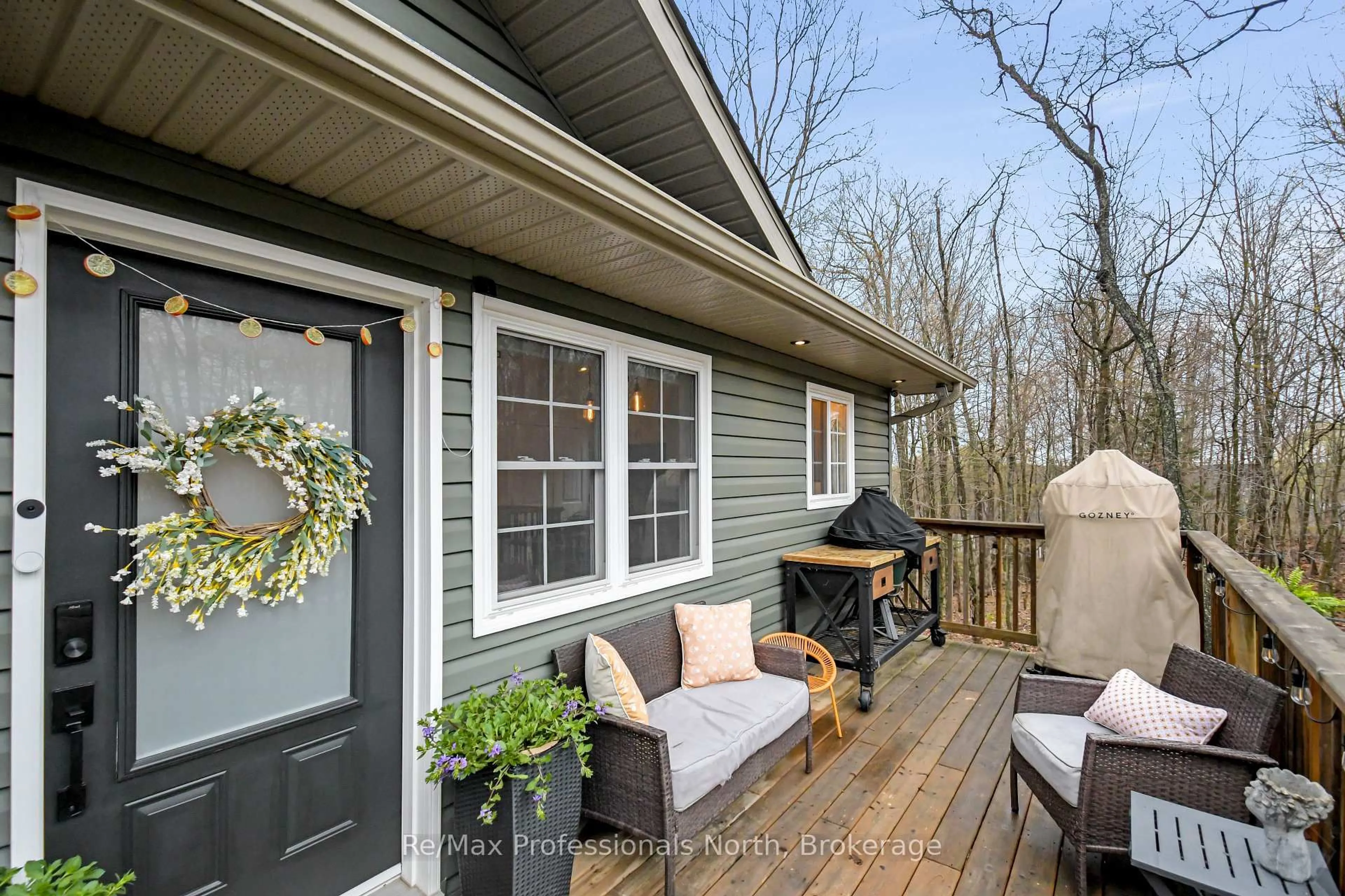 Patio, water/lake/river/ocean view for 69 YONGE St, Huntsville Ontario P1H 1T8