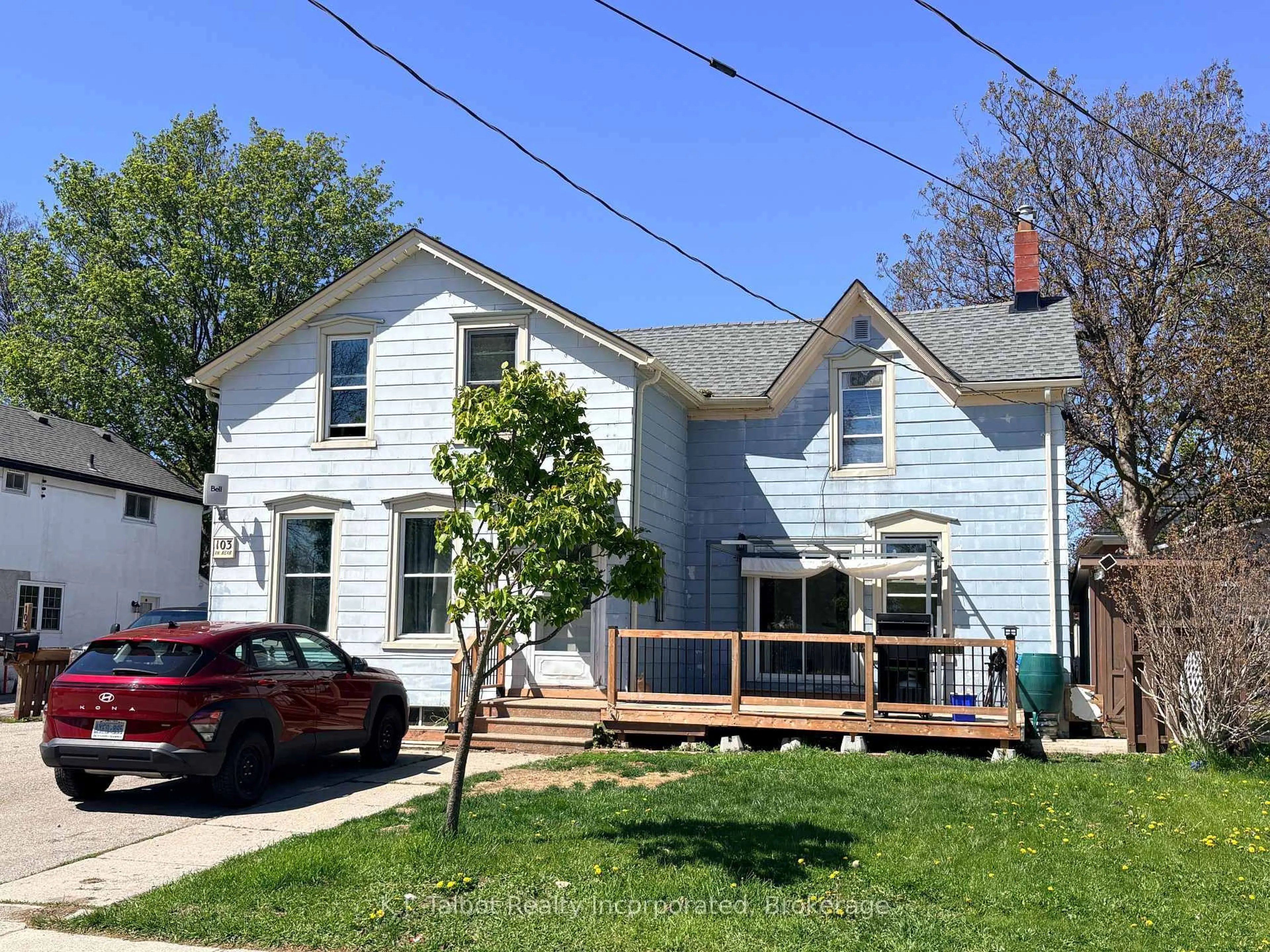 A pic from outside/outdoor area/front of a property/back of a property/a pic from drone, street for 103 Bruce St, Goderich Ontario N7A 1S8