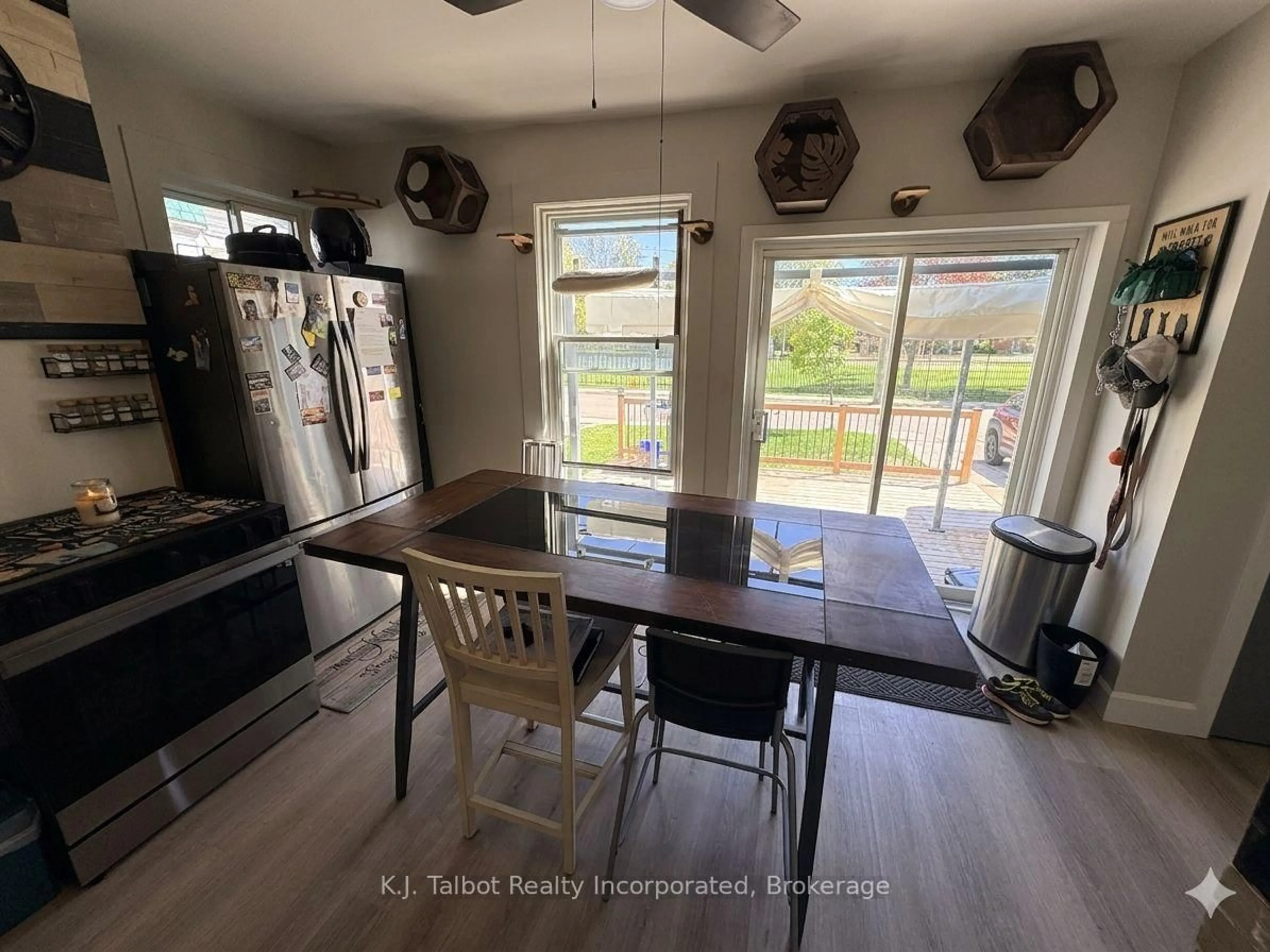 Open concept kitchen, unknown for 103 Bruce St, Goderich Ontario N7A 1S8