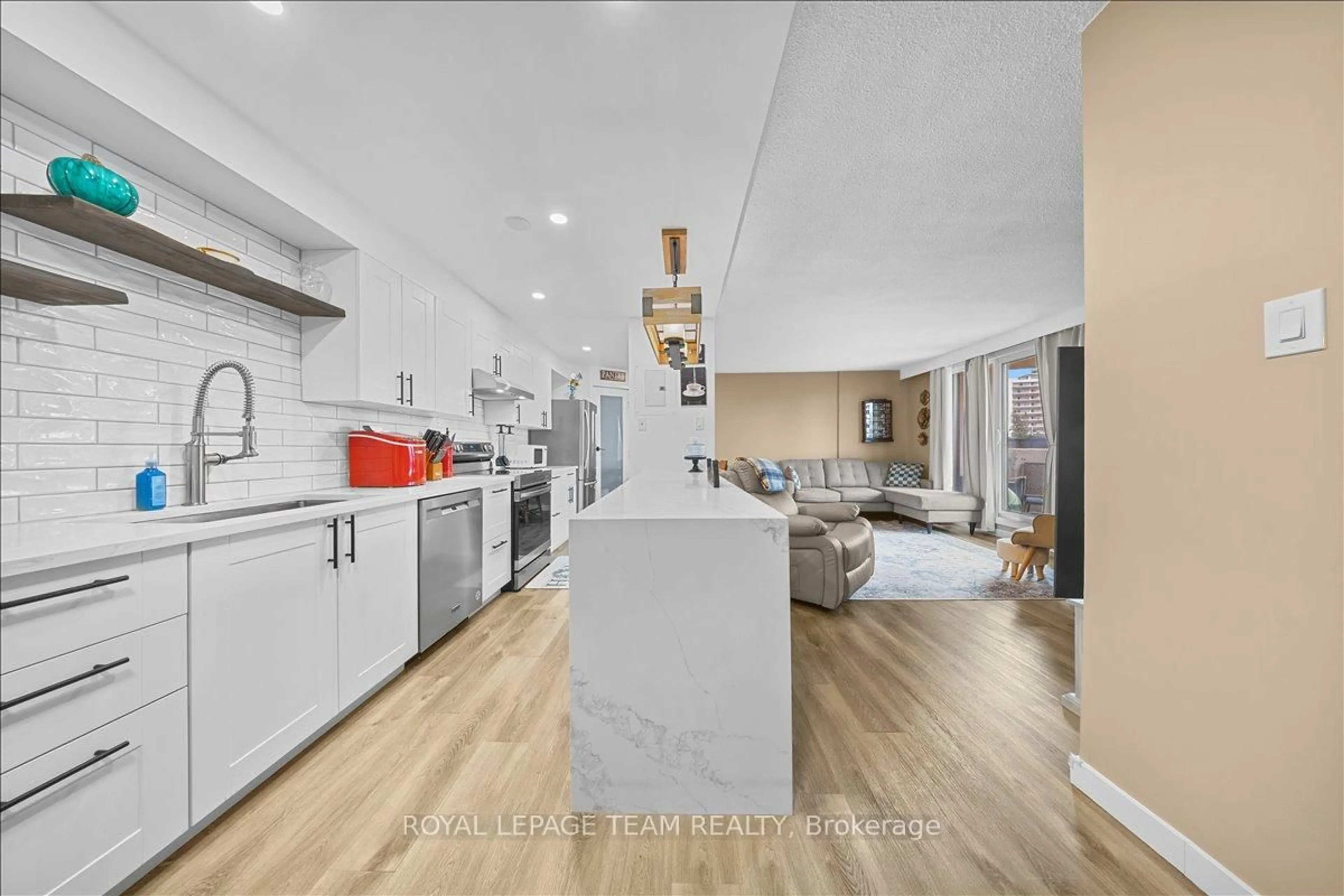 Open concept kitchen, unknown for 1025 Richmond Rd #204, Ottawa Ontario K2B 8G8