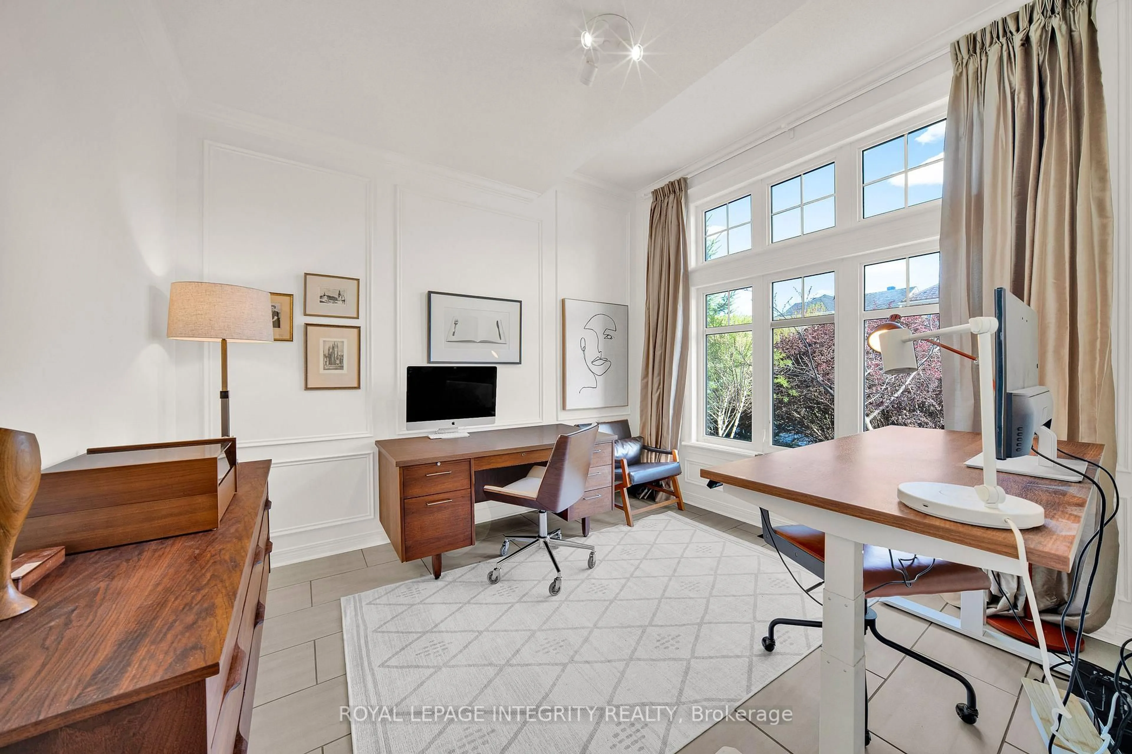 A pic of a room for 154 Rodeo Dr, Ottawa Ontario K2J 5K7