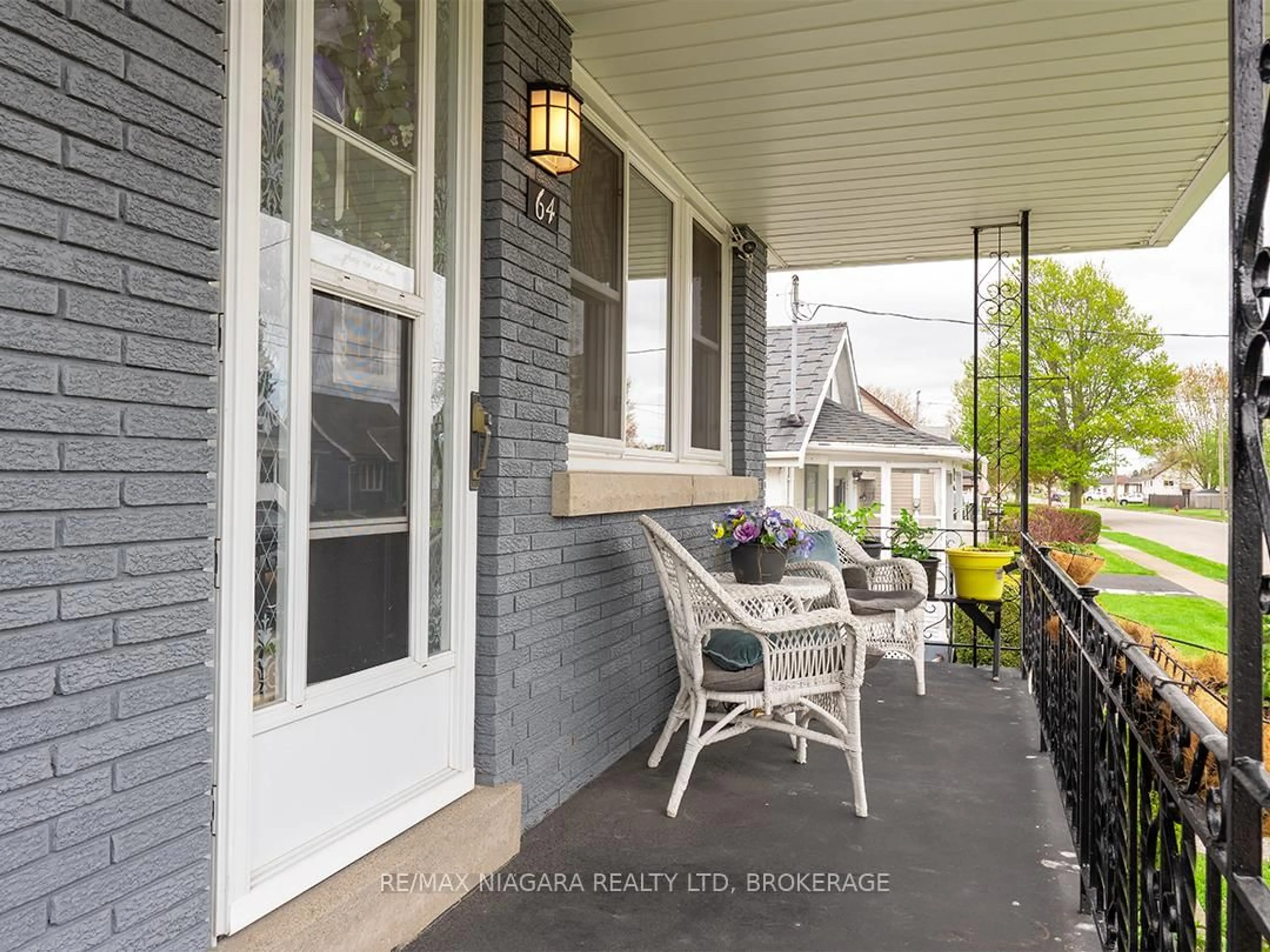 Unknown for 64 Christmas St, Port Colborne Ontario L3K 1M5
