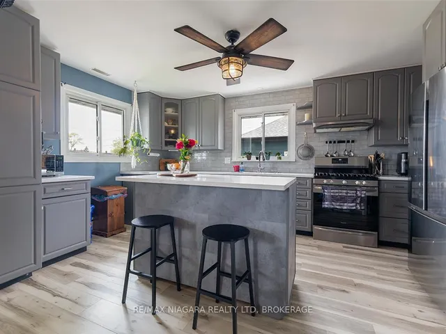 64 Christmas St, Port Colborne 5