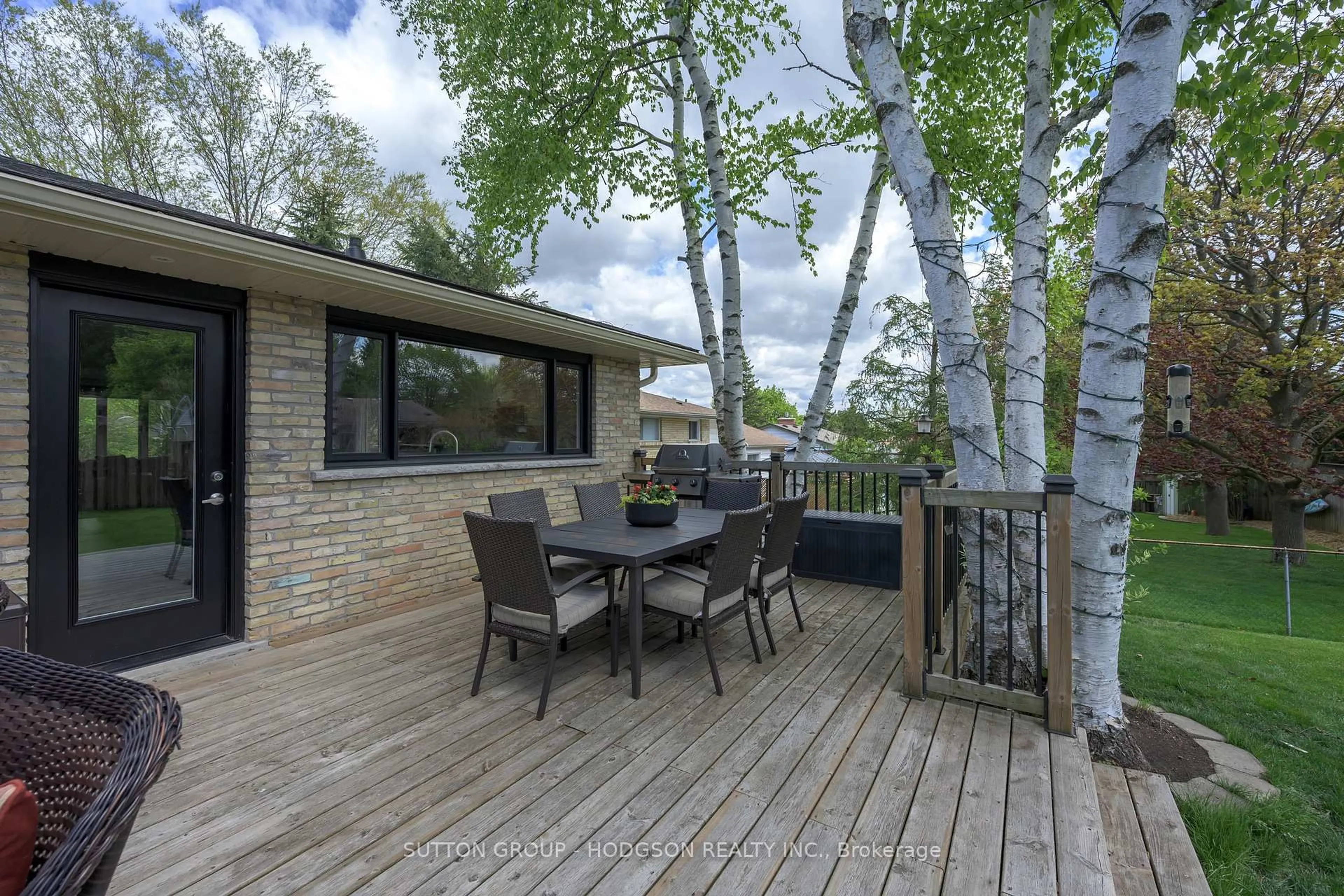 Patio, unknown for 239 Village Green Ave, London South Ontario N6J 3Z1