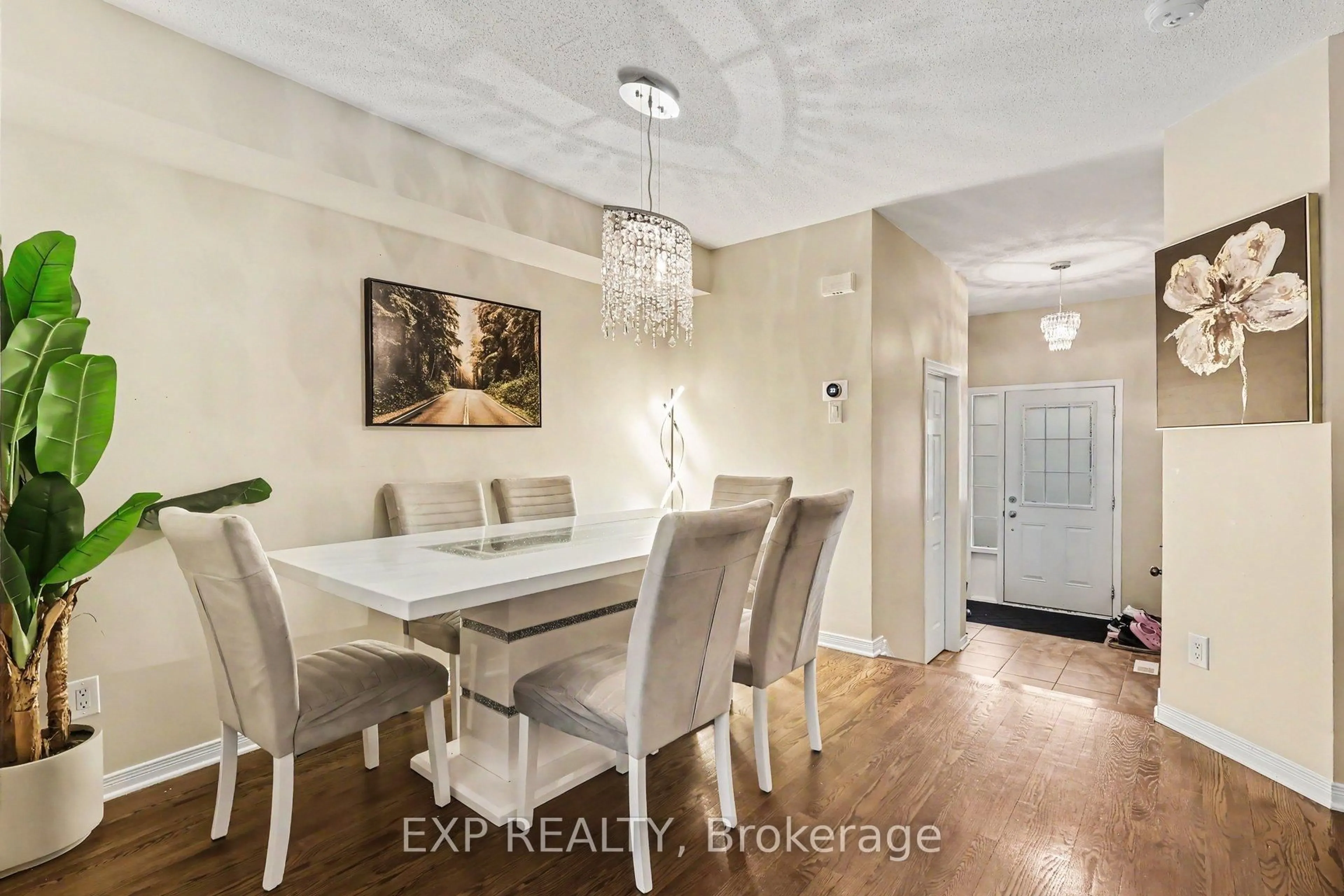Dining room, unknown for 273 Rolling Meadow Cres, Ottawa Ontario K1W 0A8