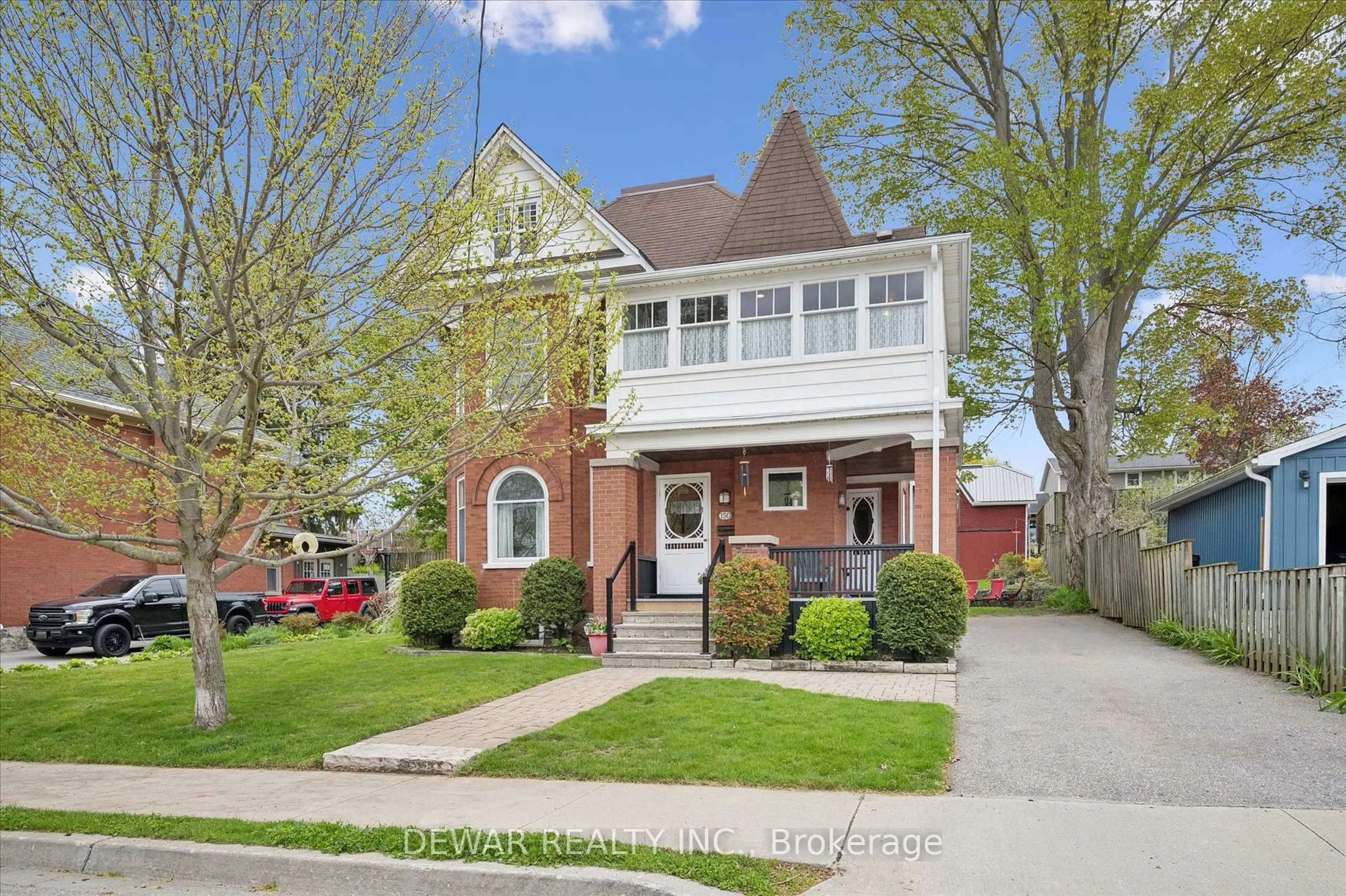 Home with brick exterior material, street for 150 Walker St, Cambridge Ontario N3C 2C2