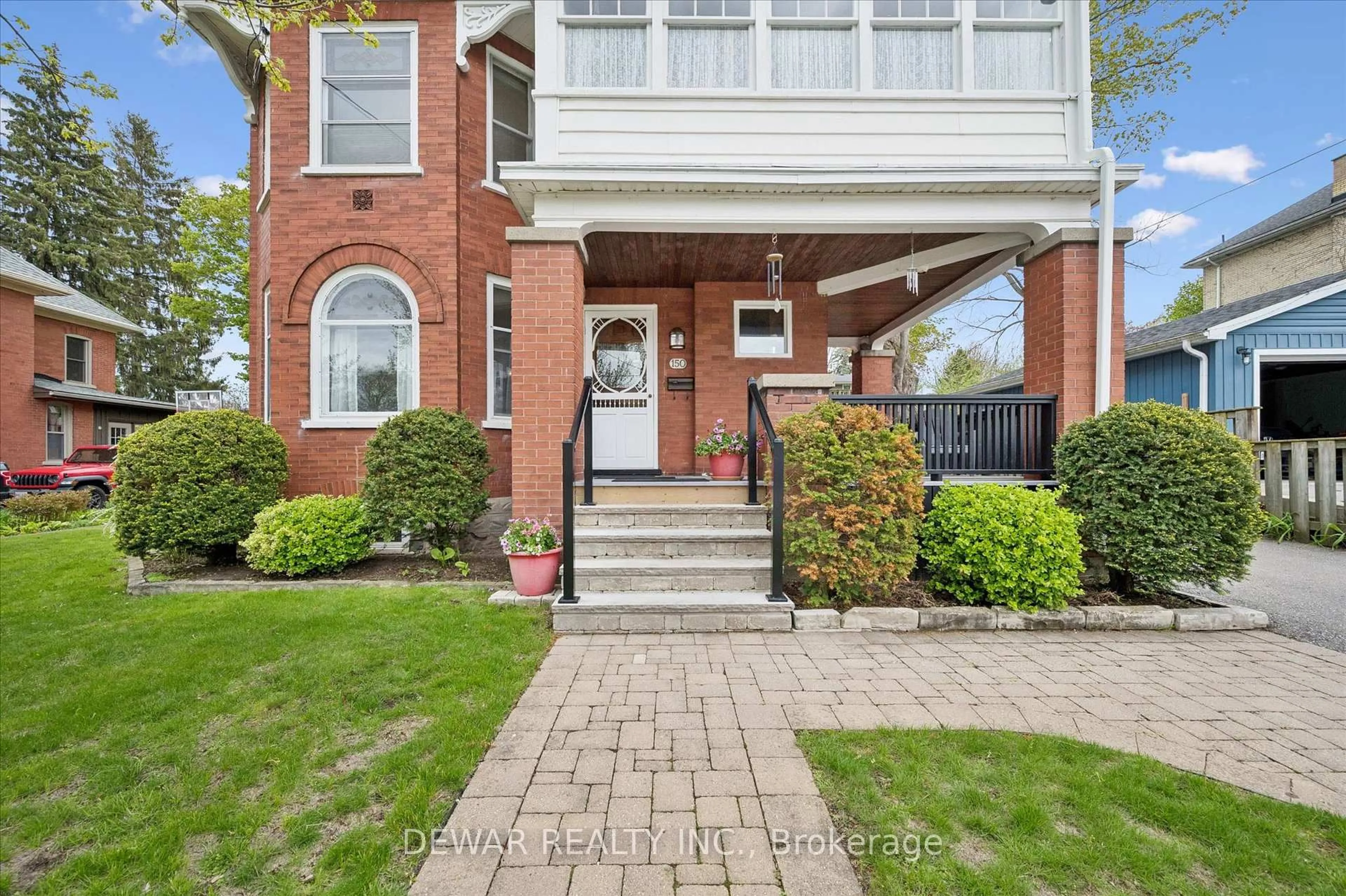 Home with brick exterior material, street for 150 Walker St, Cambridge Ontario N3C 2C2