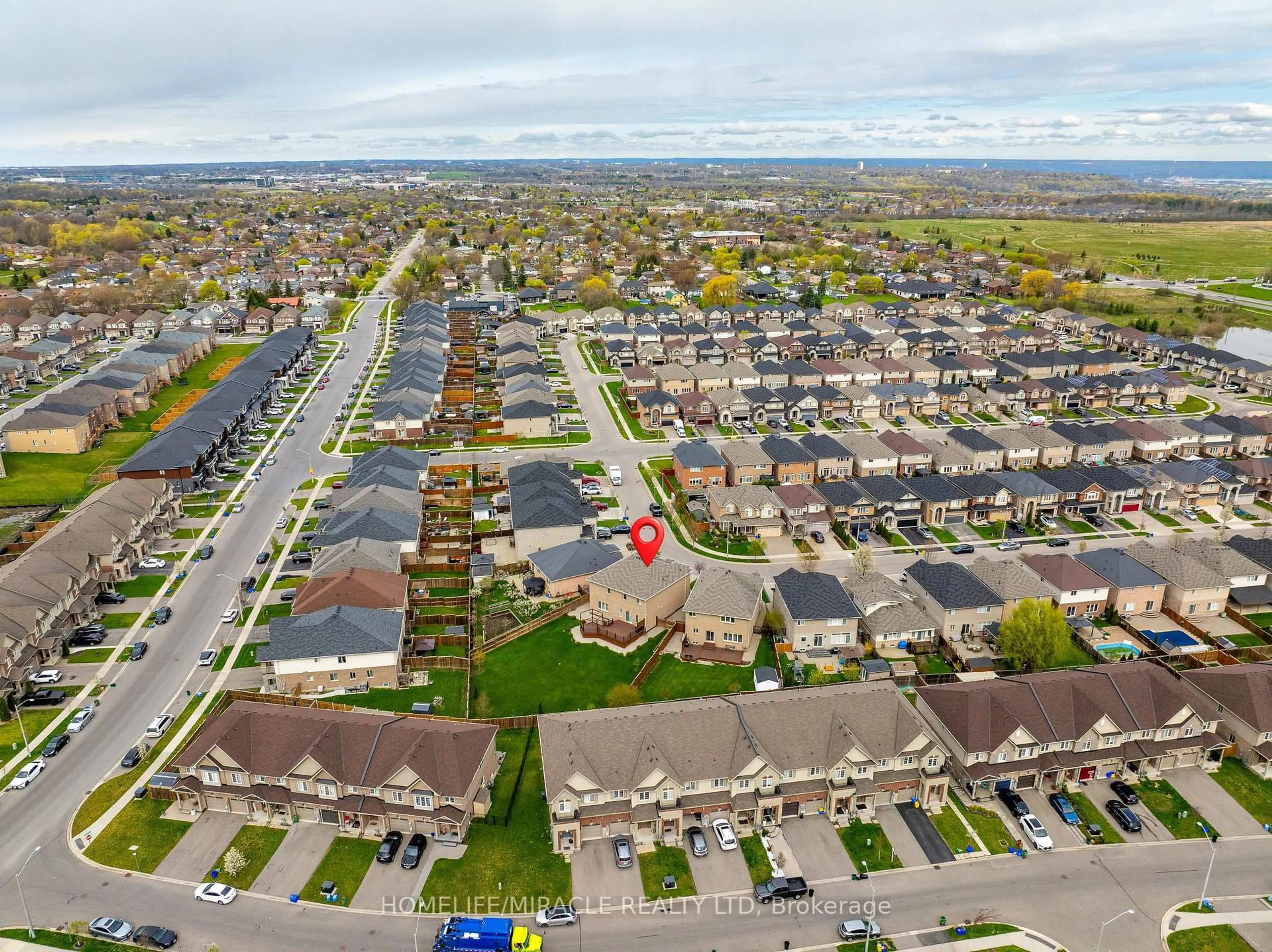 A pic from outside/outdoor area/front of a property/back of a property/a pic from drone, street for 267 Penny Lane, Hamilton Ontario L8J 0E5