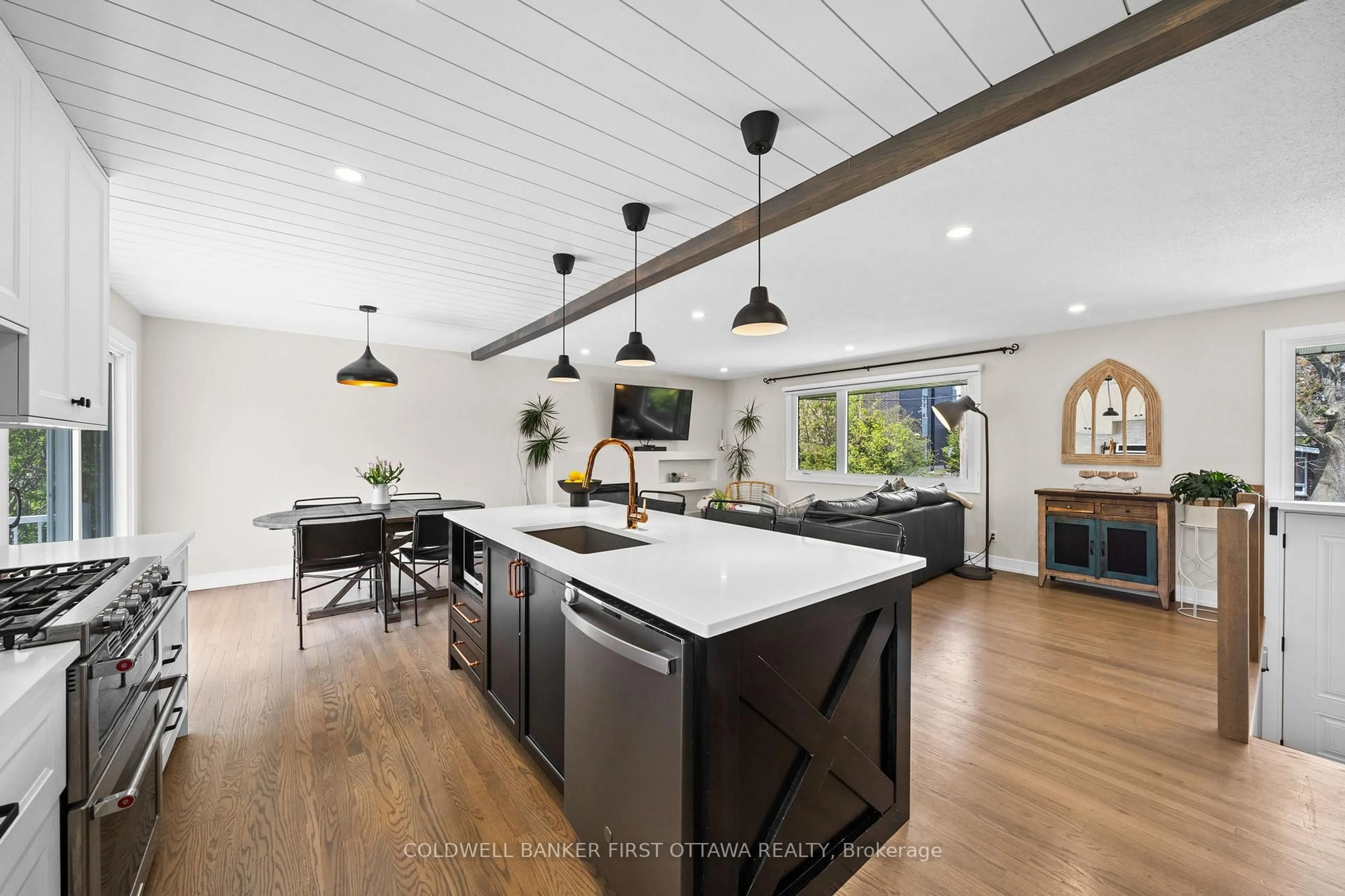 Open concept kitchen, unknown for 740 Garner Ave, Ottawa Ontario K1V 6M7