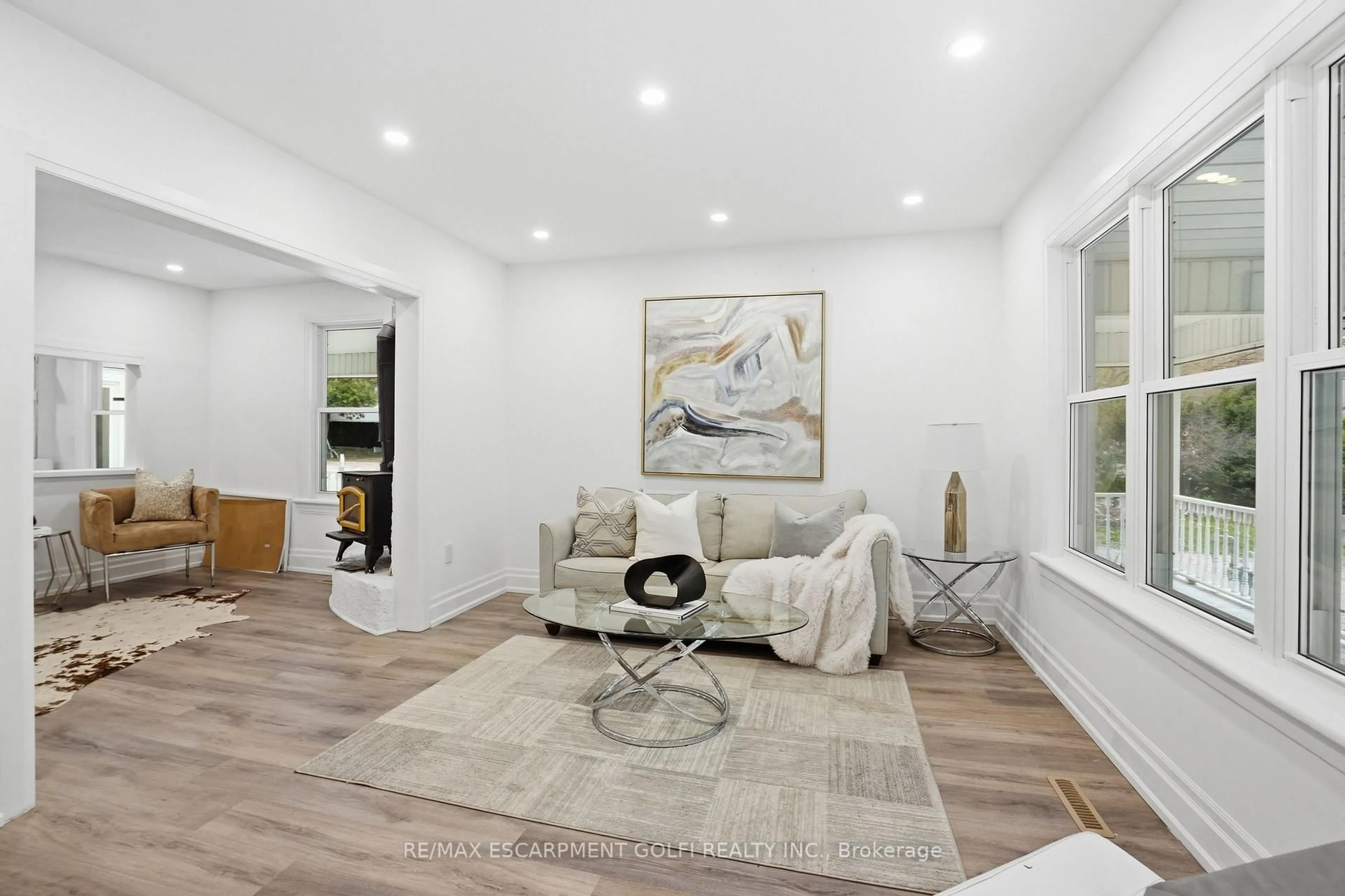 Living room with furniture, unknown for 69 Highway 8, Hamilton Ontario L9H 4V1