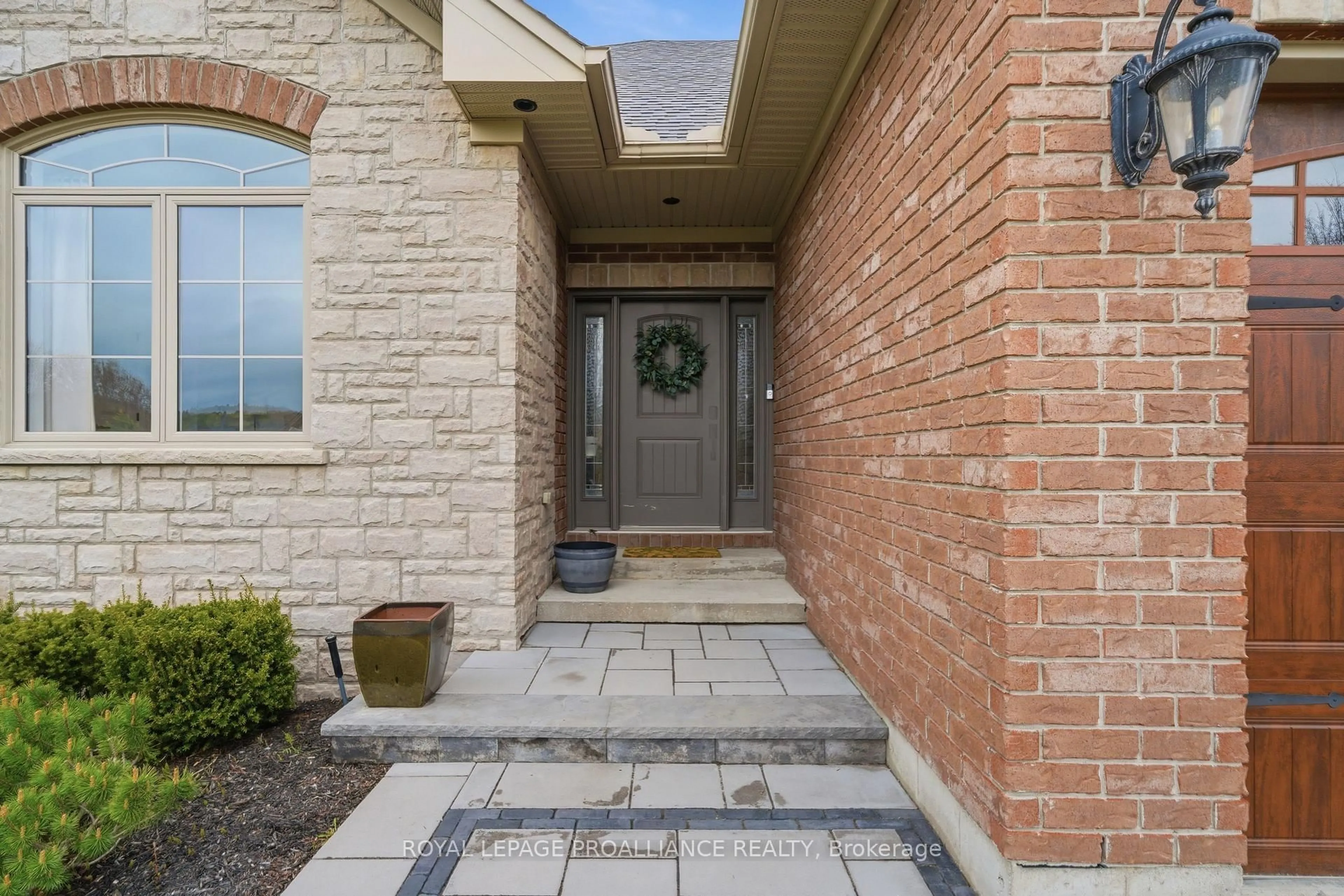 Unknown for 14 Rosslyn Dr, Brighton Ontario K0K 1H0