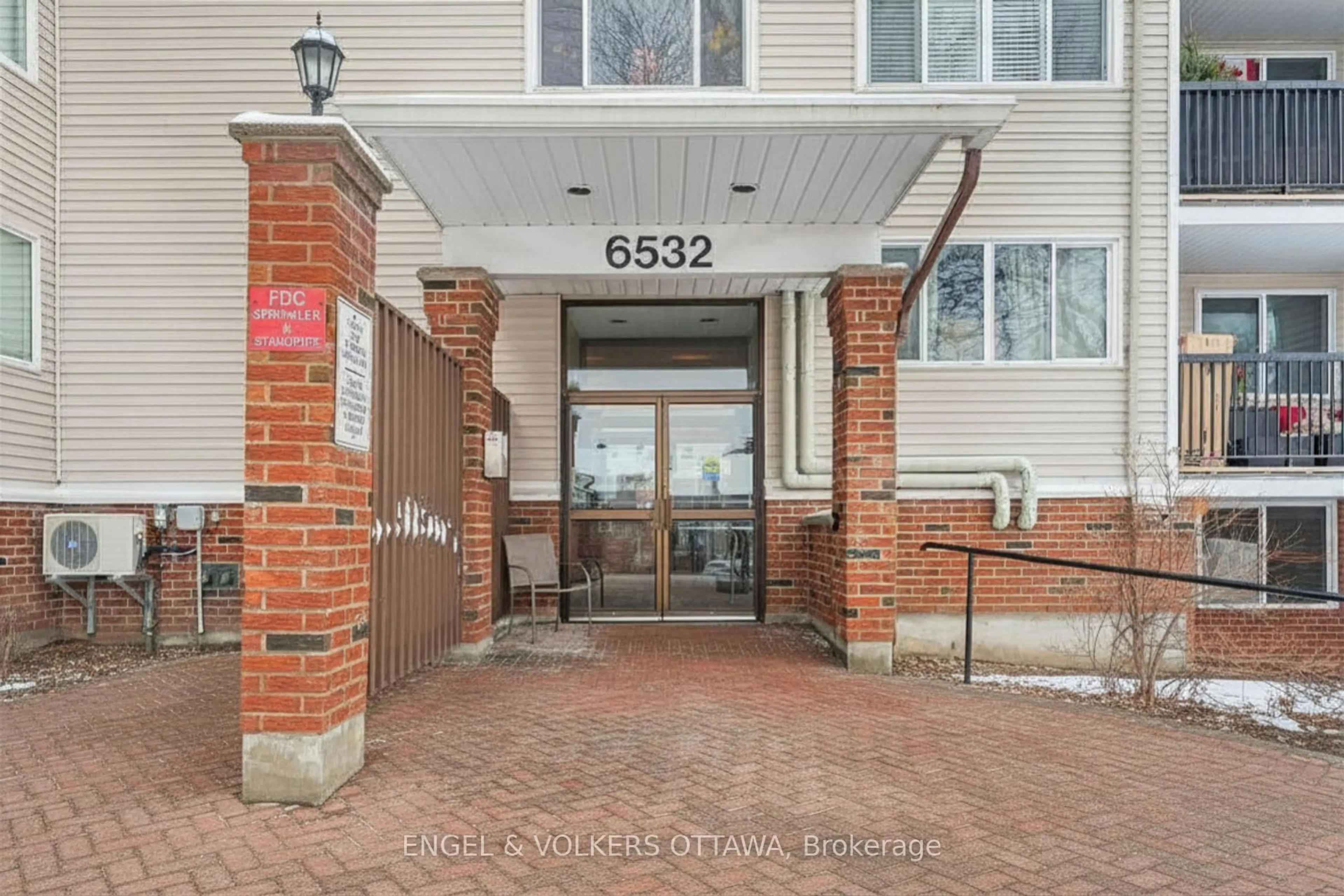 Unknown for 6532 Bilberry Dr #109, Ottawa Ontario K1C 4N9