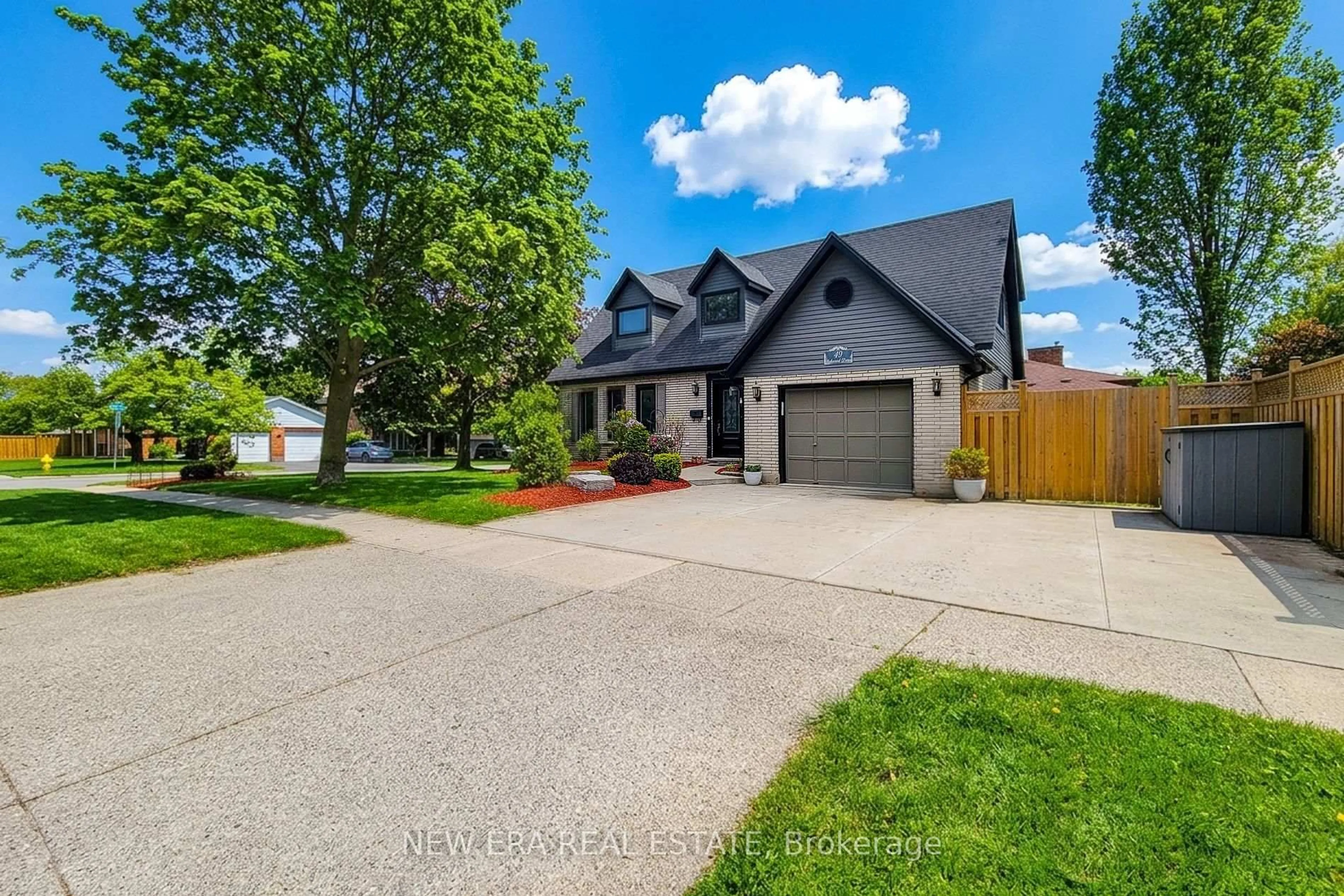 Unknown for 49 Ashwood Dr, Cambridge Ontario N3C 3H7