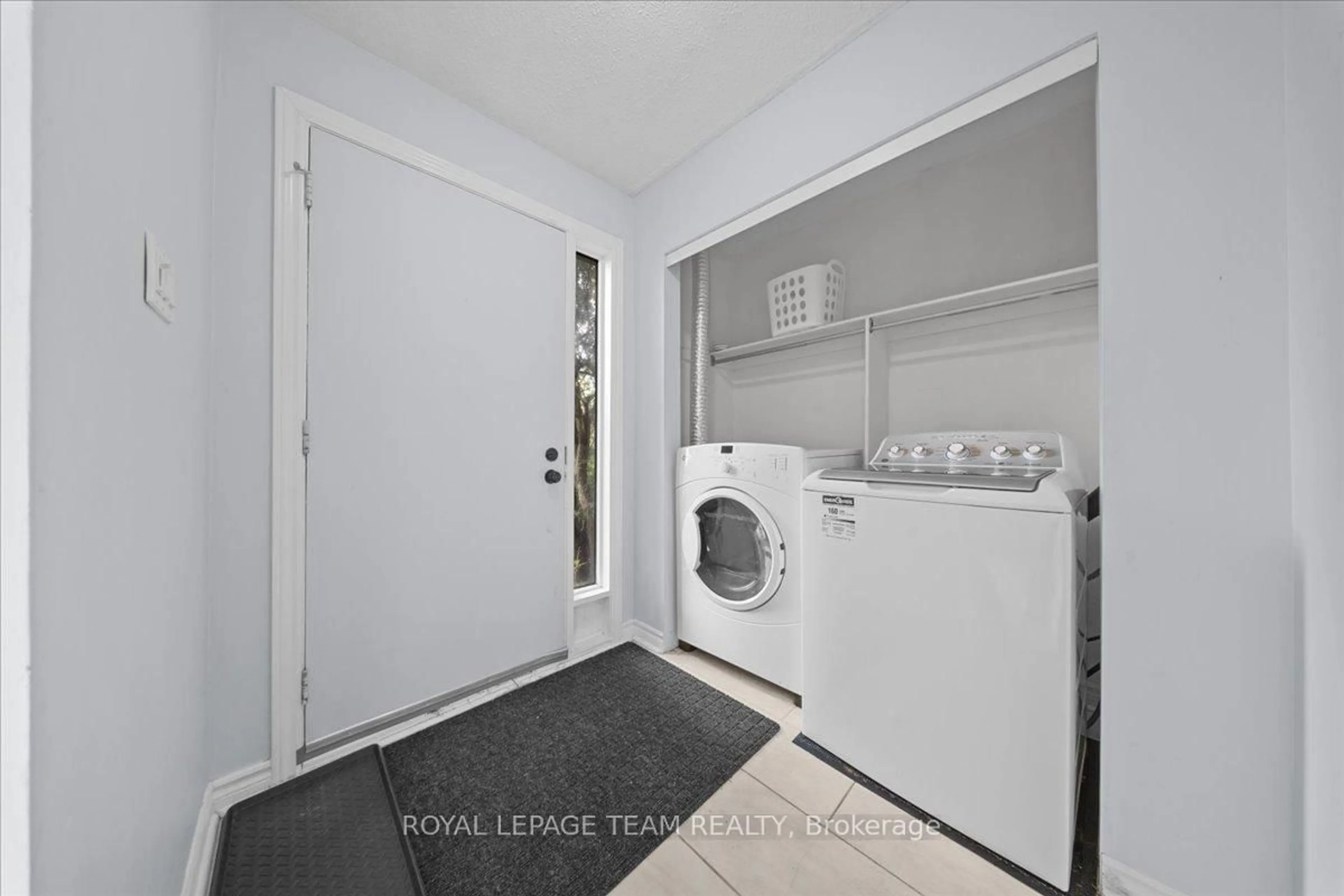 Unknown for 3483 Mccarthy Rd #20, Ottawa Ontario K1V 8Z9