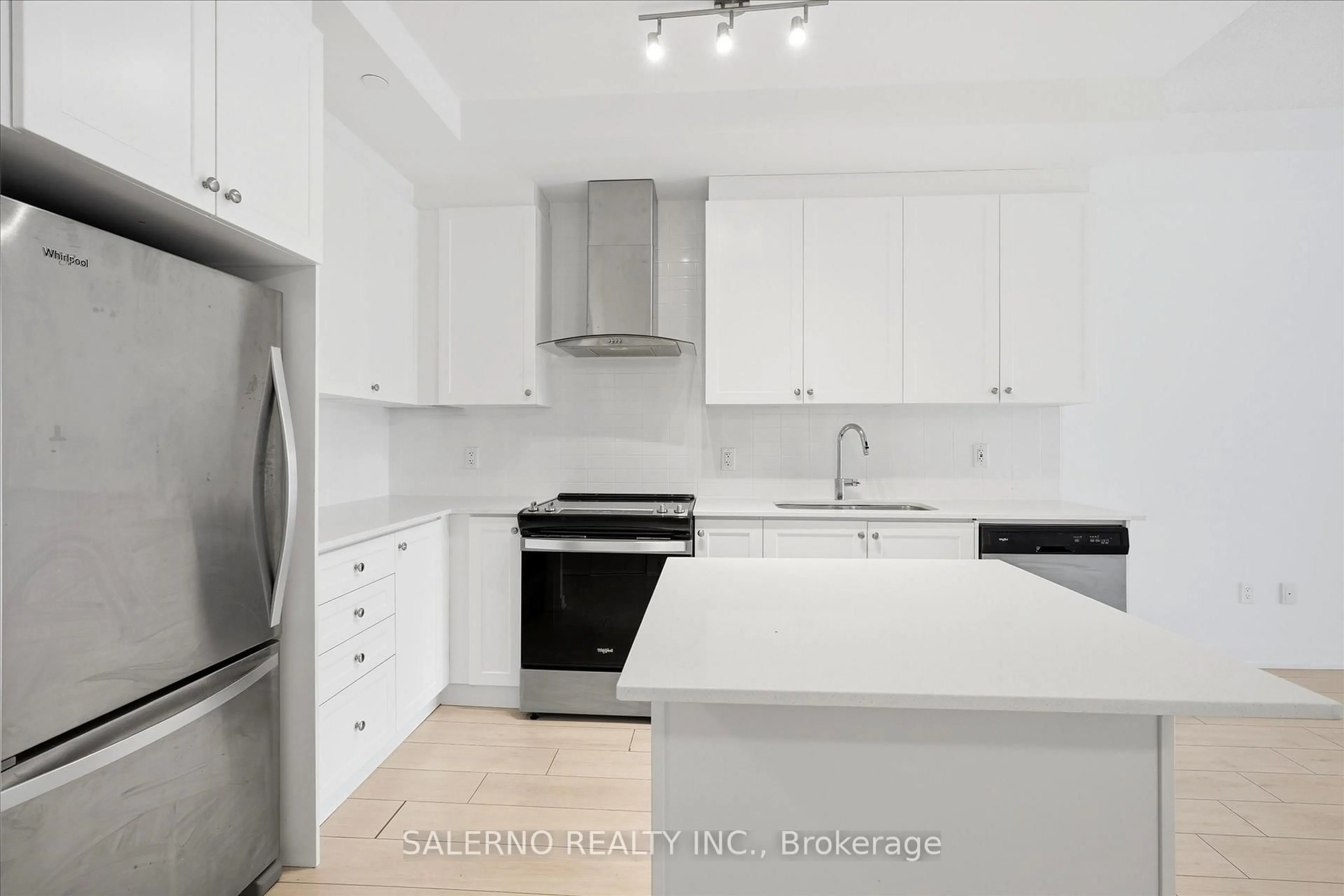 Unknown for 55 Duke St #329, Kitchener Ontario N2H 0B7