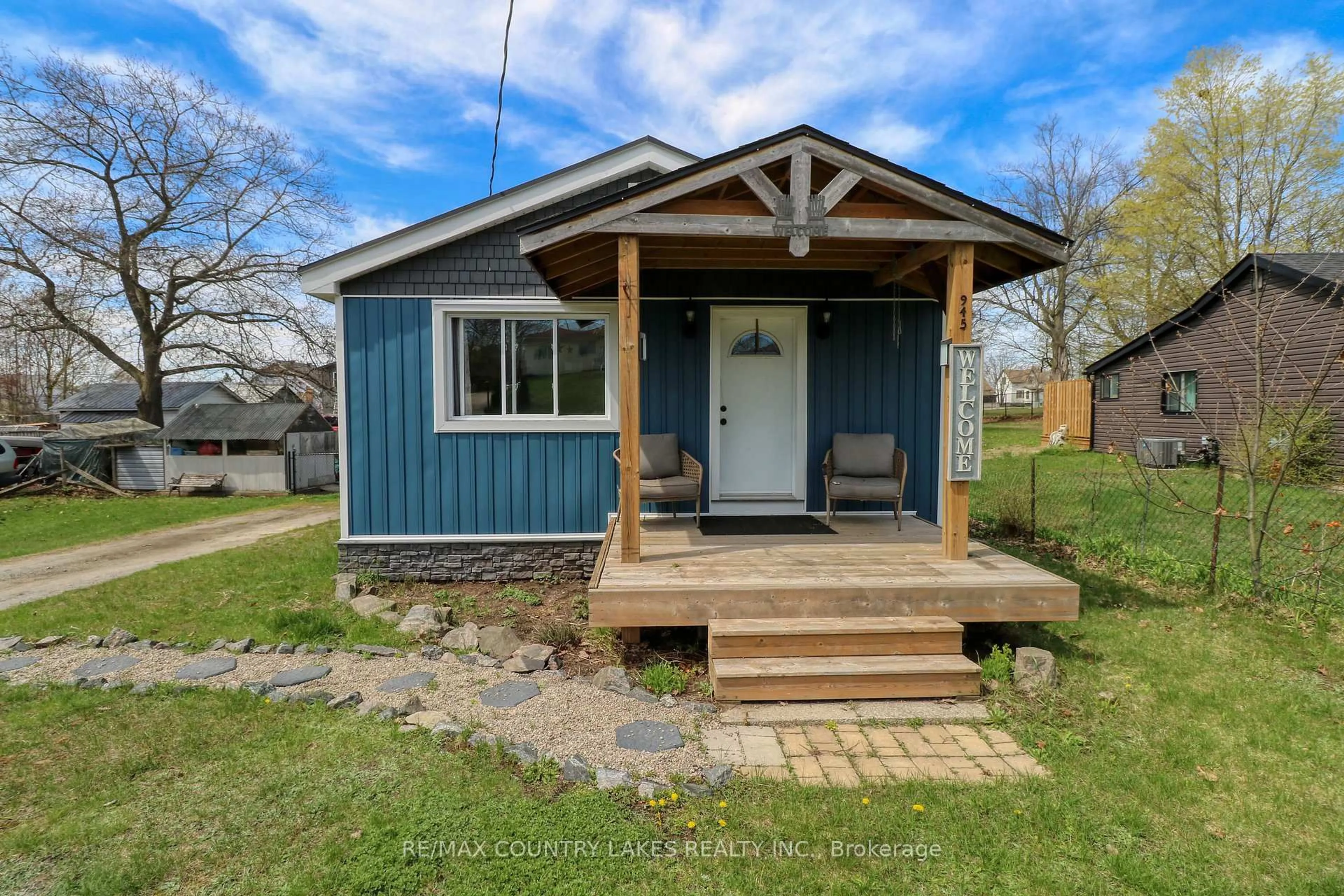 Unknown for 945 First St, Gravenhurst Ontario P1P 1K3