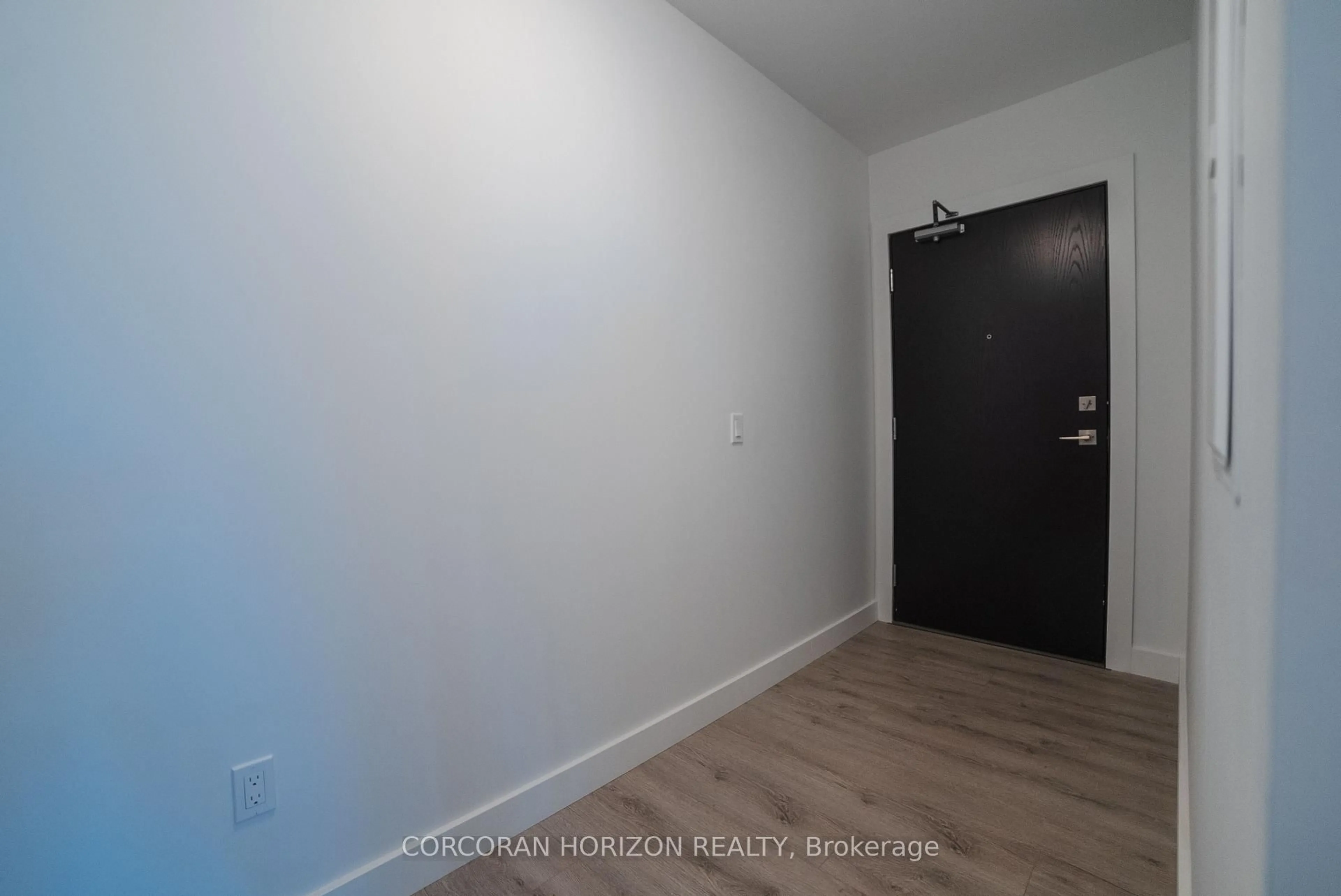 Unknown for 15 Glebe St #1701, Cambridge Ontario N1S 2L8