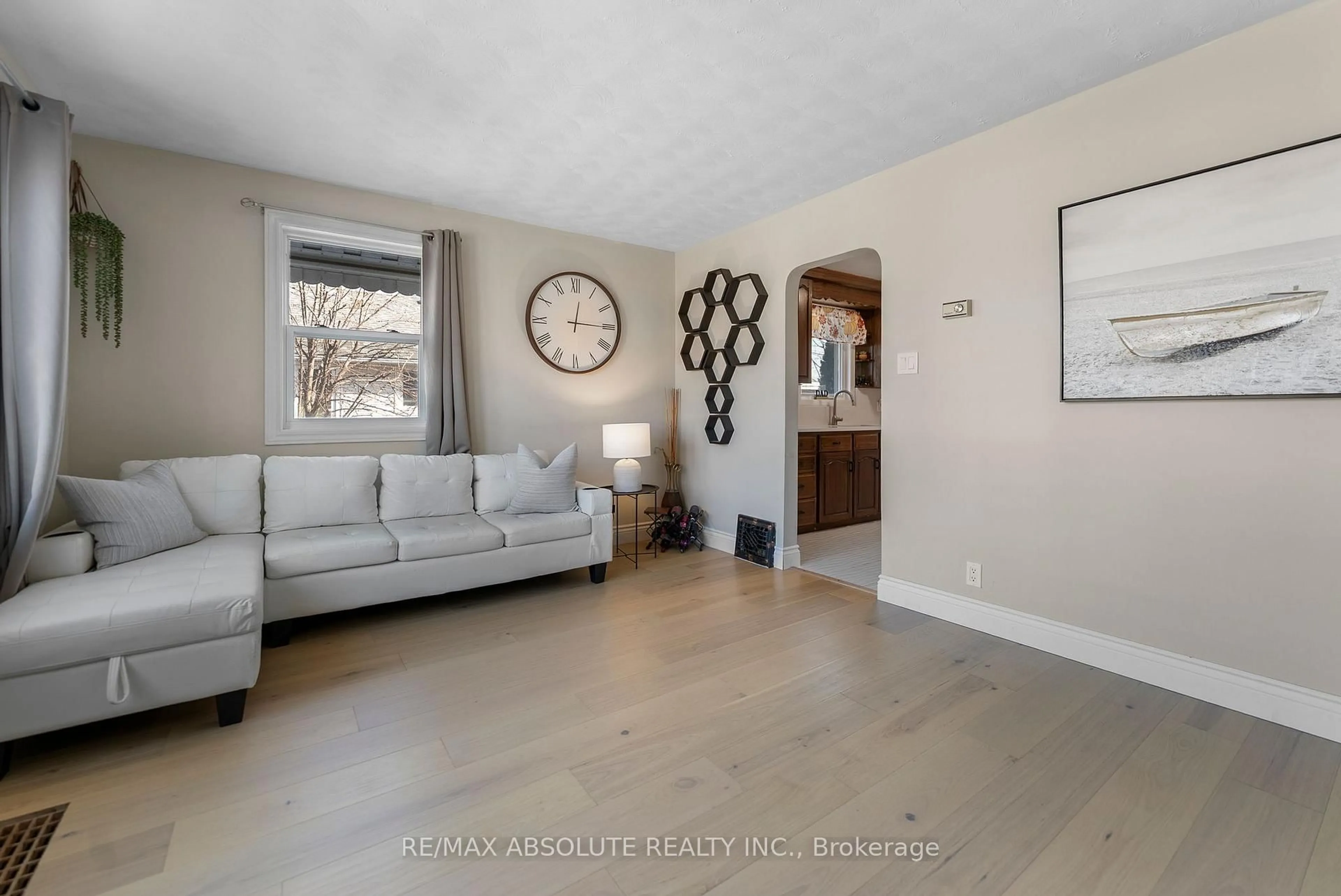 Living room with furniture, unknown for 61 Third Ave, Arnprior Ontario K7S 1Y6