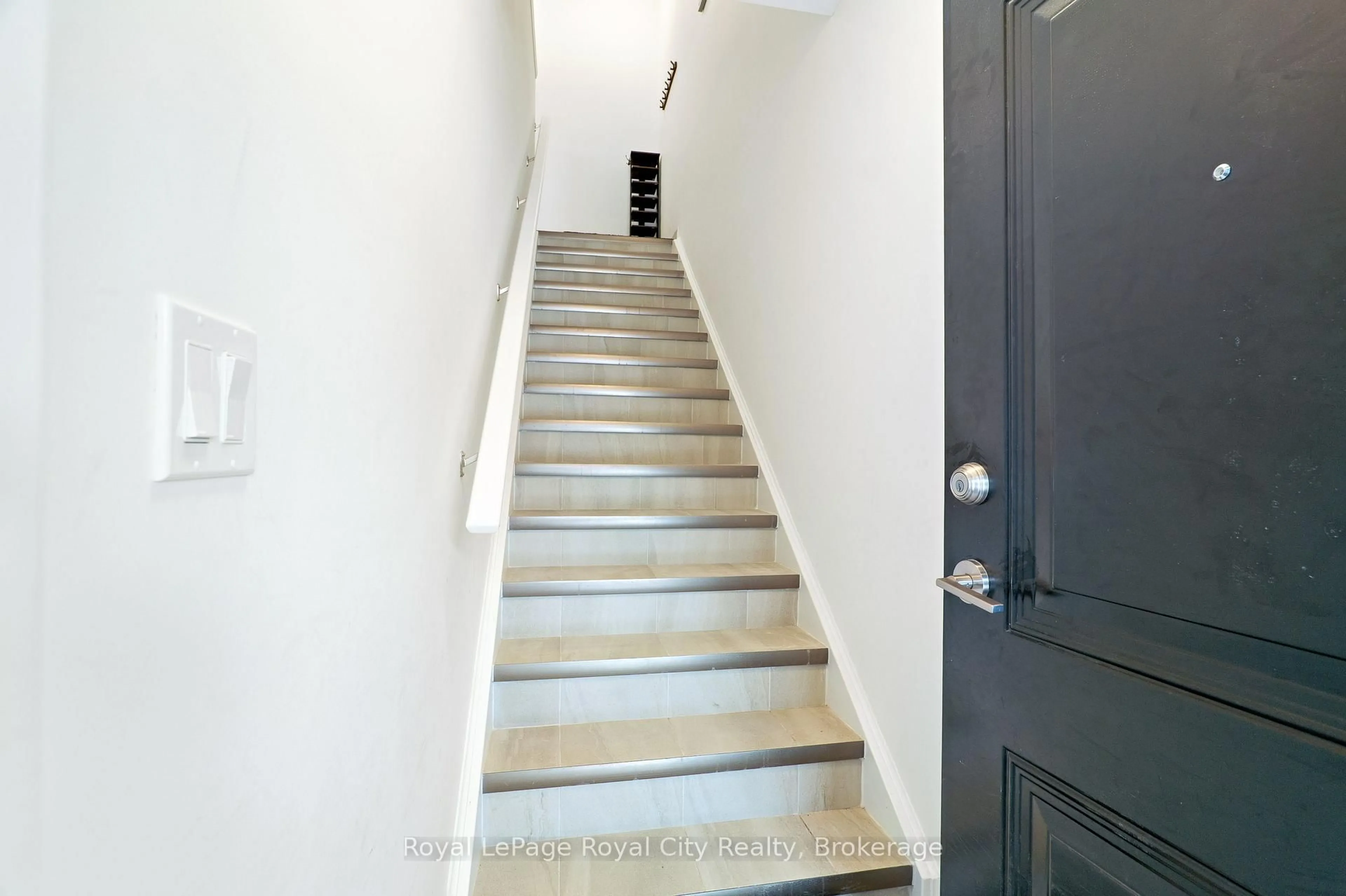 Unknown for 83 Thatcher Dr, Guelph Ontario N1L 1B3