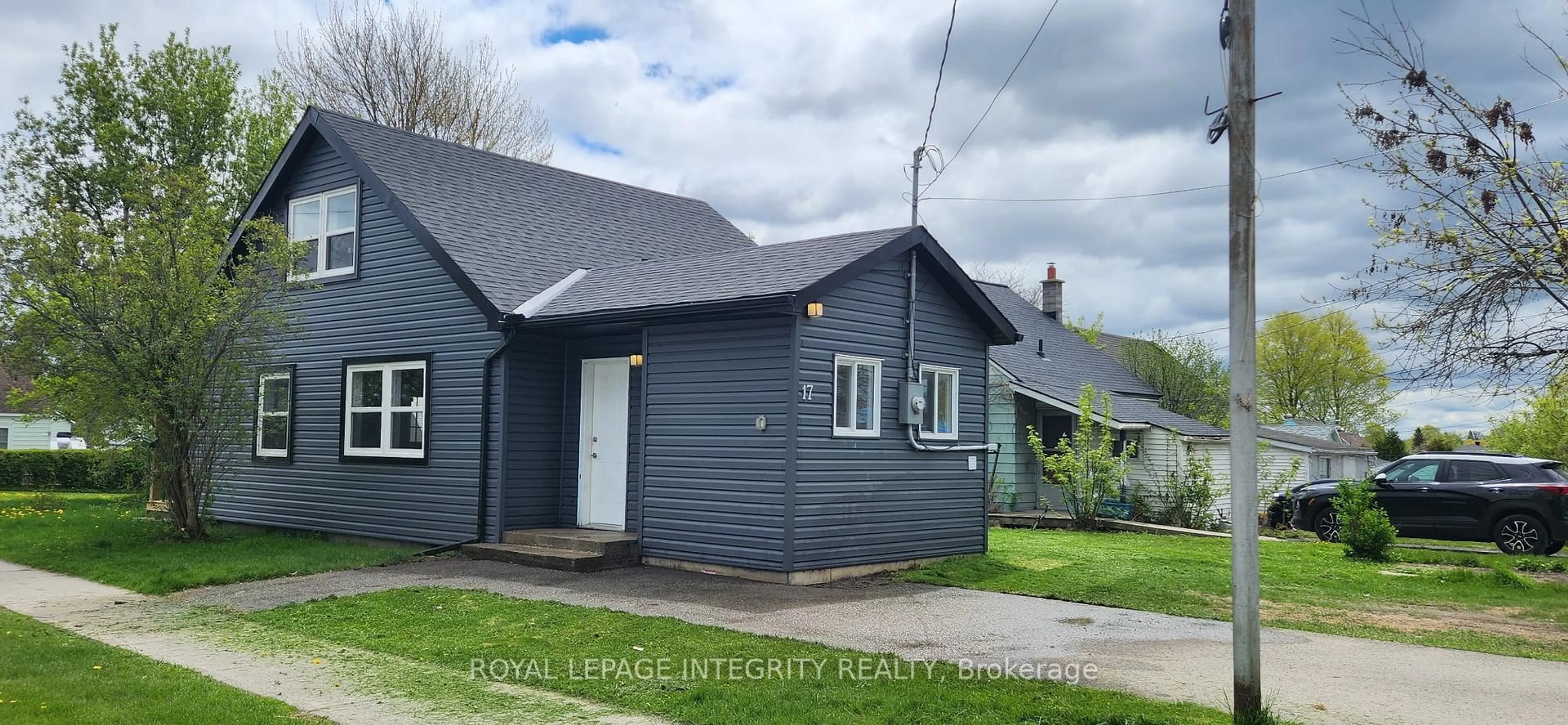 Unknown for 17 Roosevelt Dr, Smiths Falls Ontario K7A 3J7