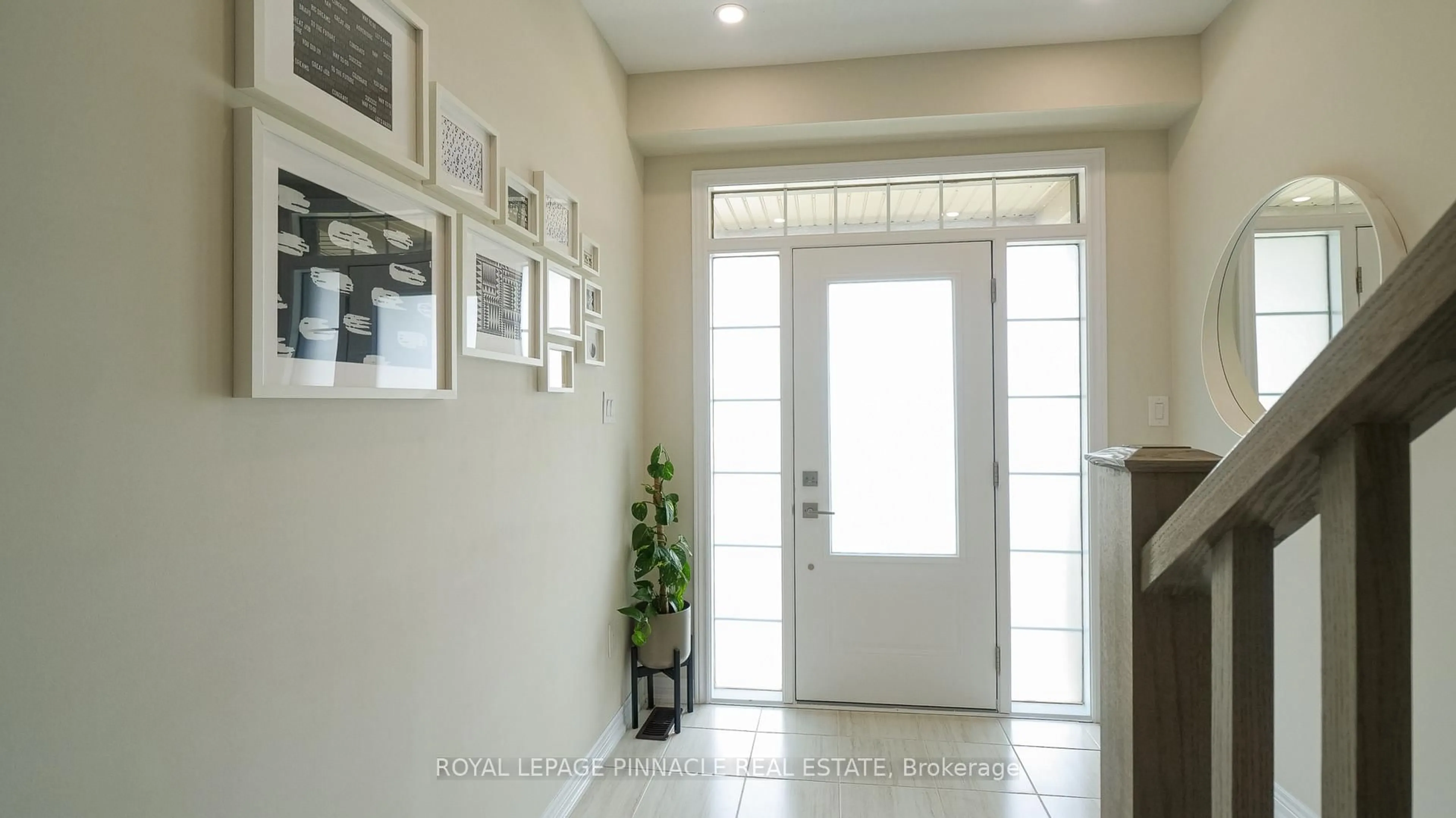 Unknown for 100 Hollywood Crt #8, Cambridge Ontario M1R 0C5
