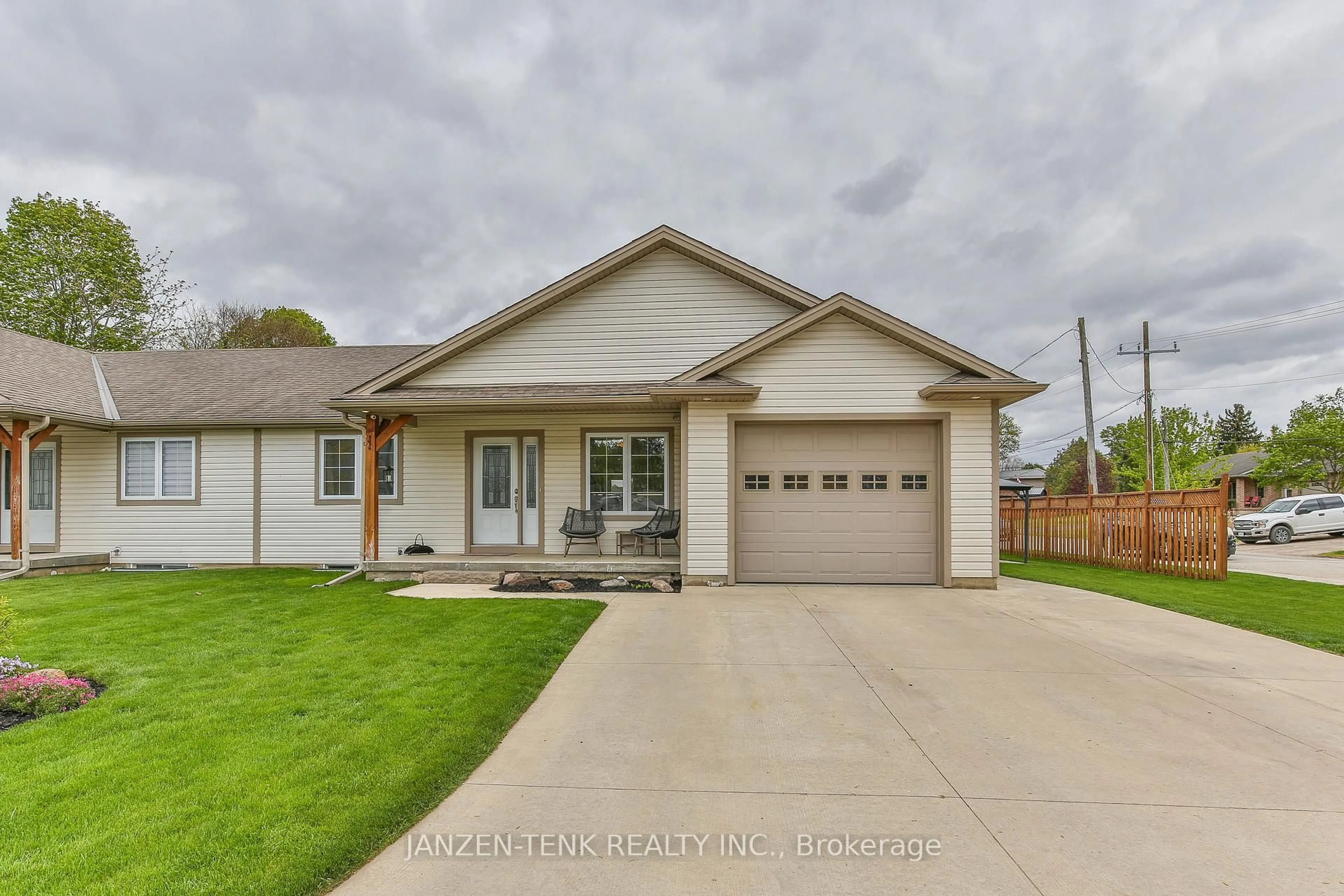 Unknown for 9240 OLD CHAPEL St, Bayham Ontario N0J 1Y0
