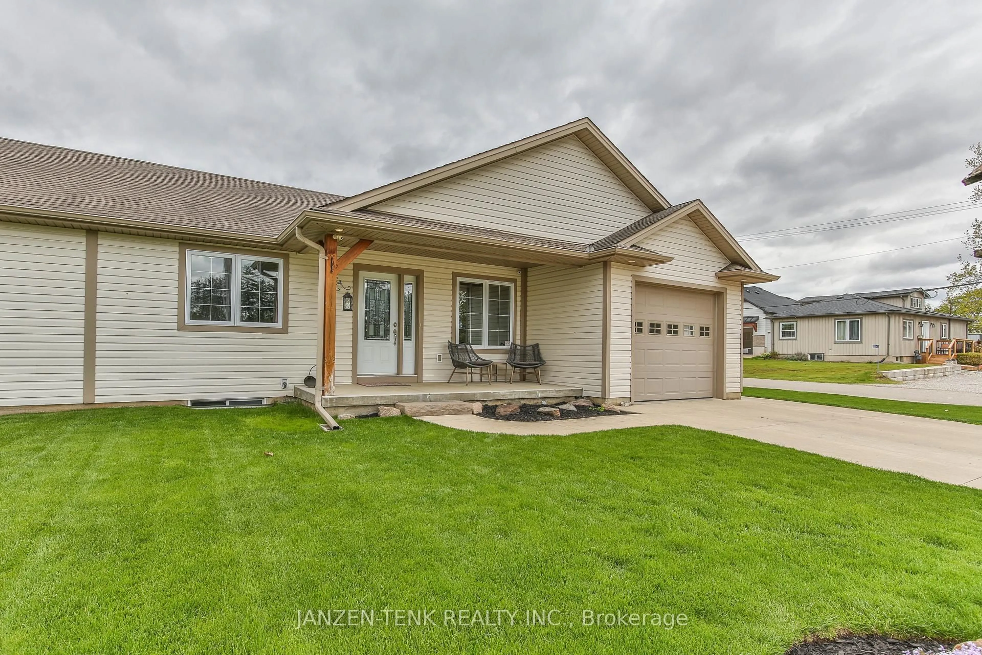 Unknown for 9240 OLD CHAPEL St, Bayham Ontario N0J 1Y0
