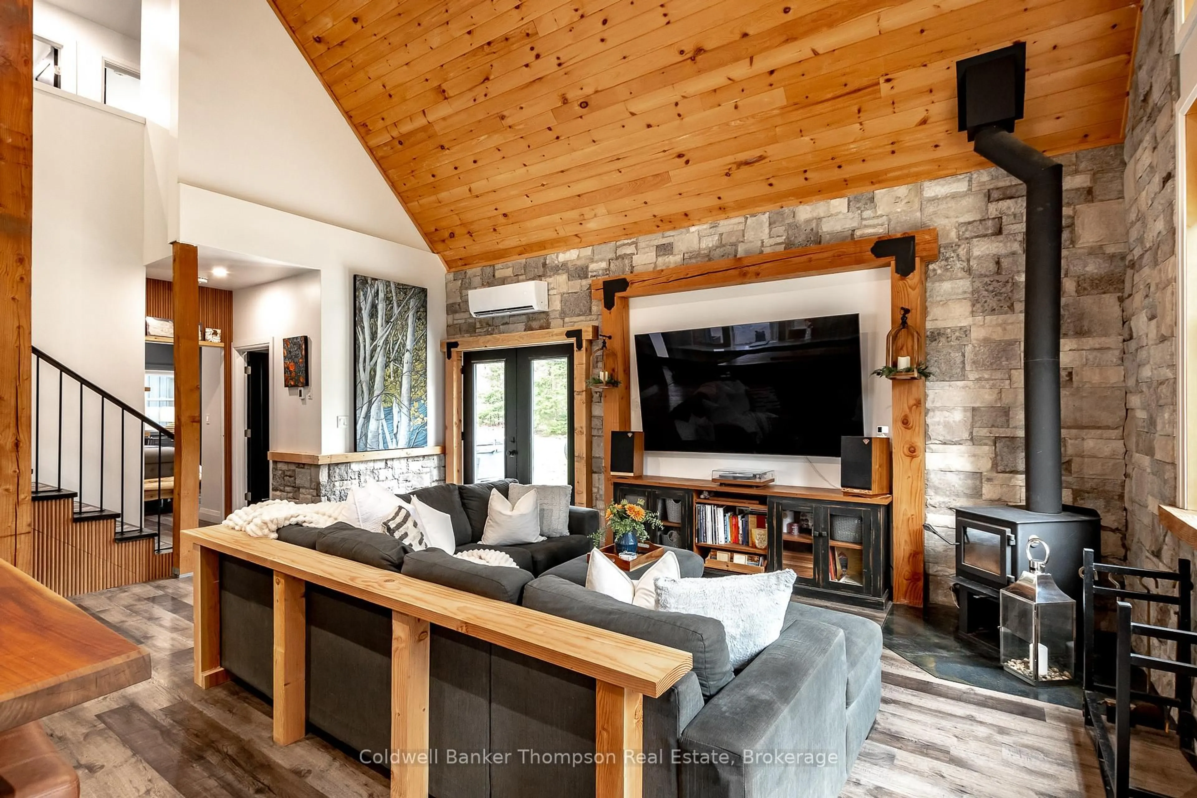 Unknown for 1024 Fieldale Rd, Lake of Bays Ontario P1H 2J6