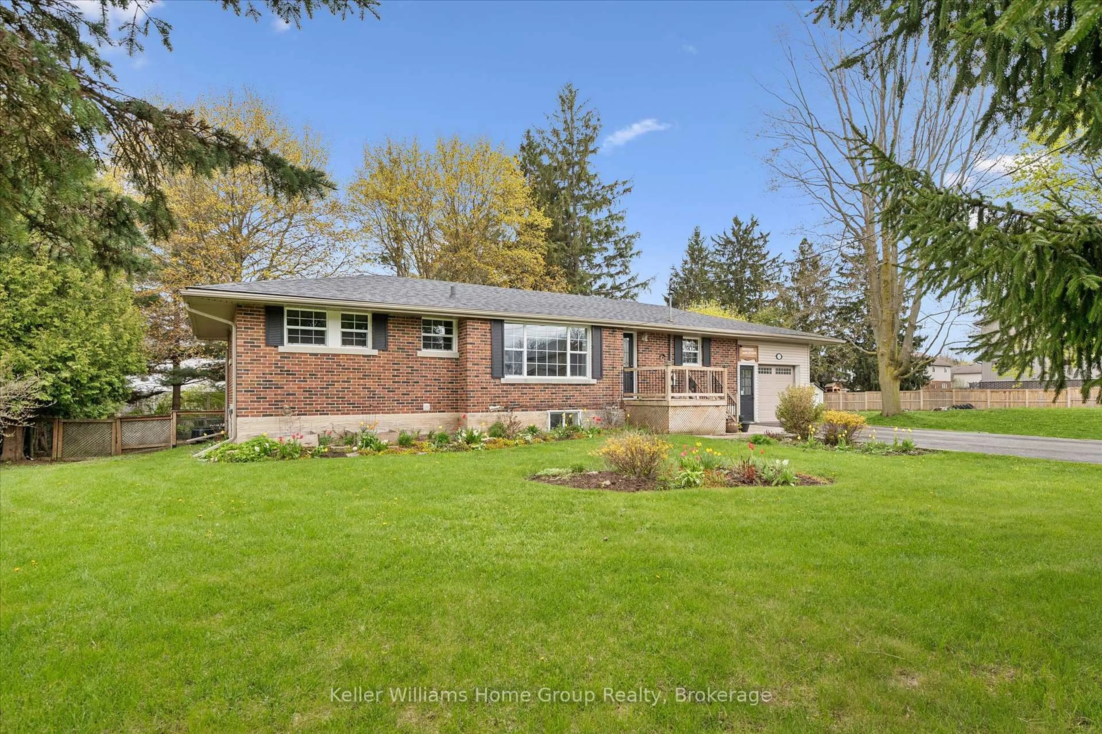 Unknown for 370 Gordon St, Centre Wellington Ontario N1M 2W3