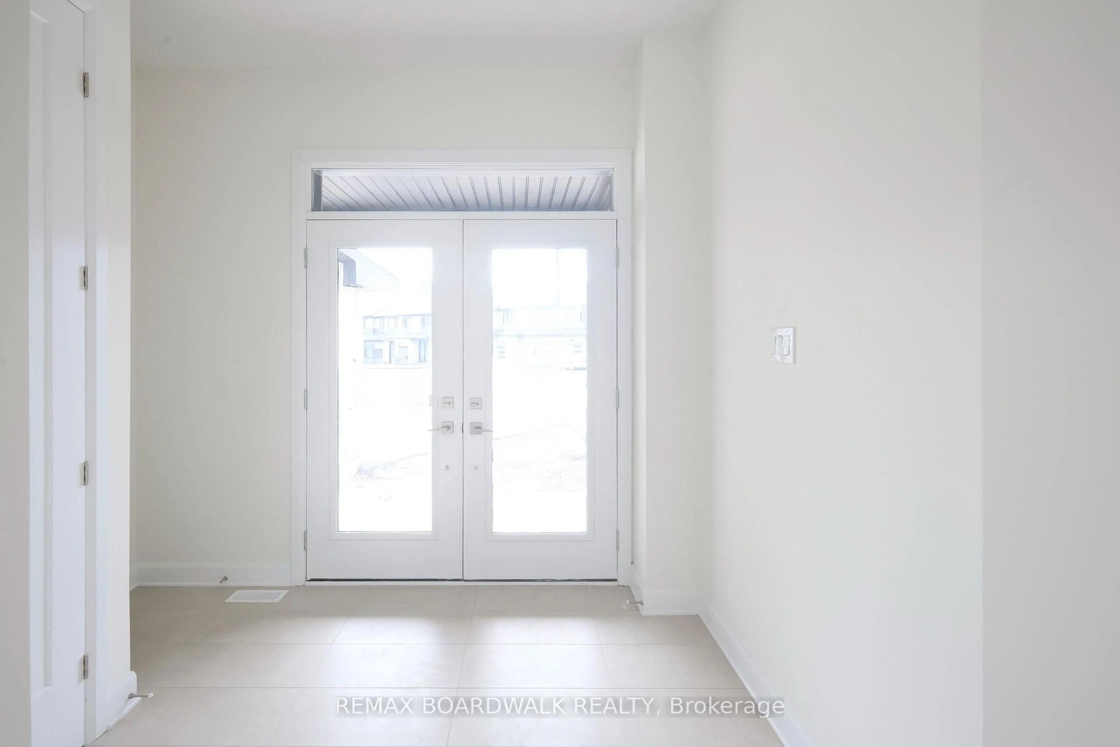 Unknown for 724 Kenny Gordon Ave, Ottawa Ontario K4M 0X8