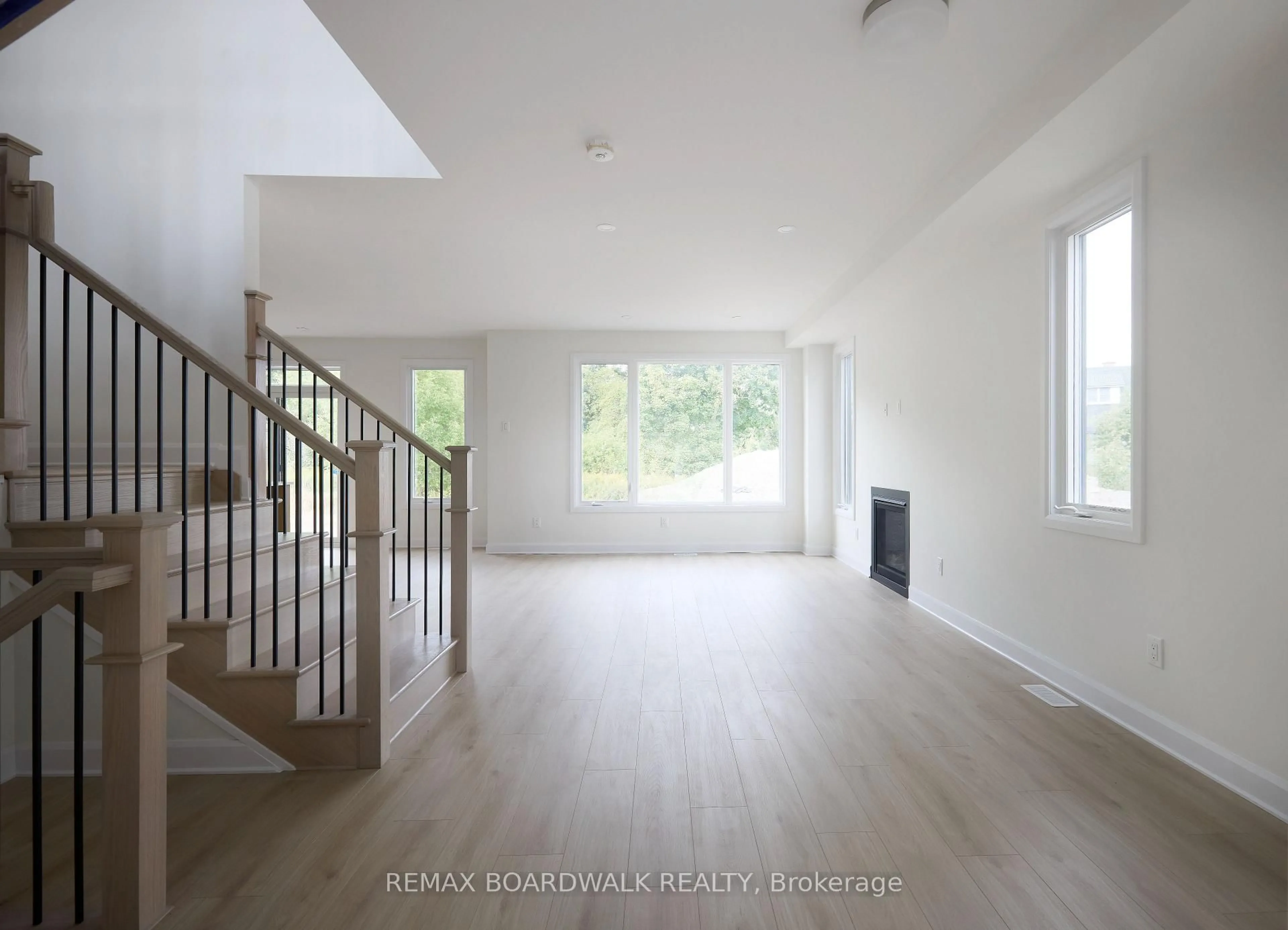Unknown for 724 Kenny Gordon Ave, Ottawa Ontario K4M 0X8