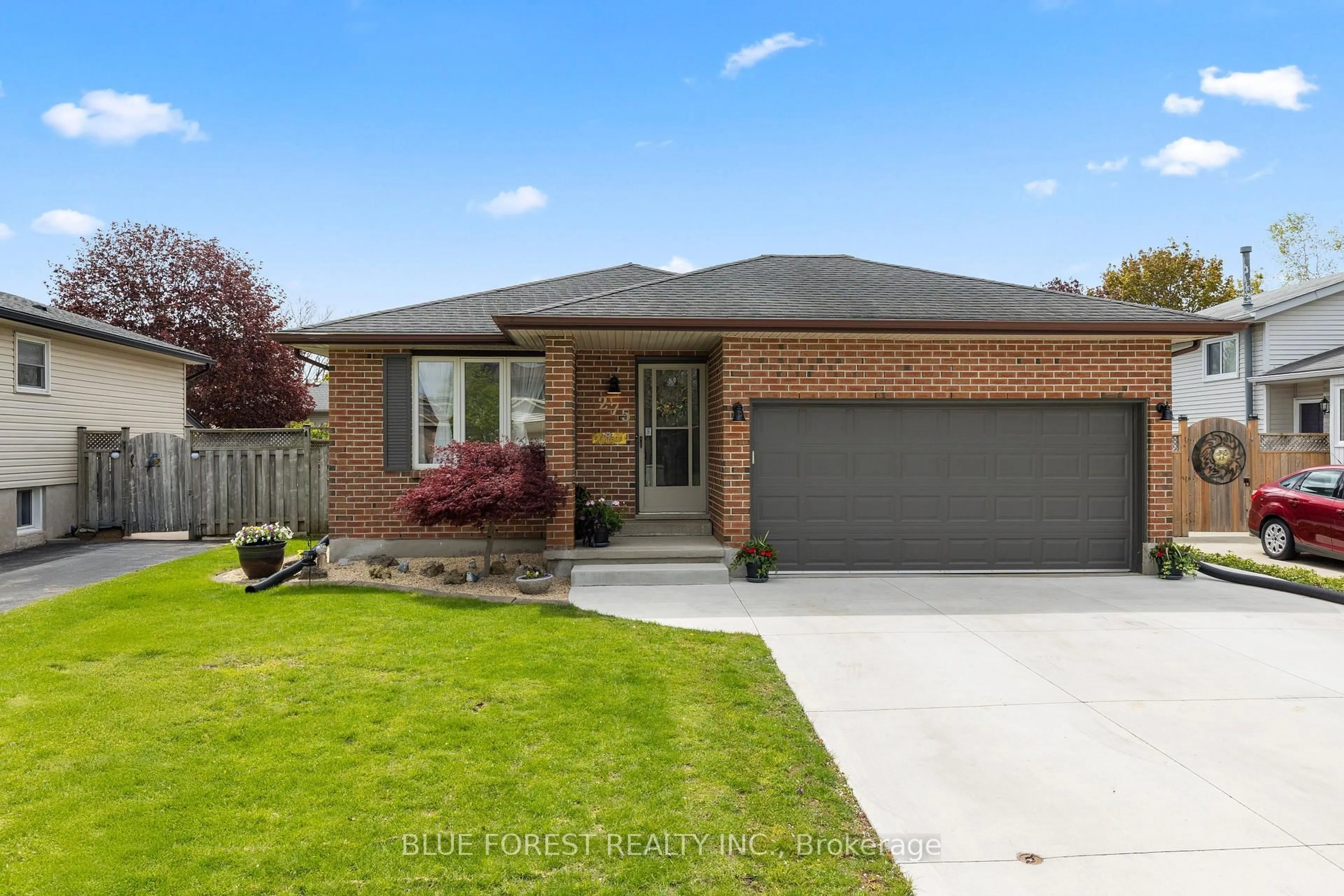 Unknown for 275 Portsmouth Cres, London East Ontario N5V 4E1