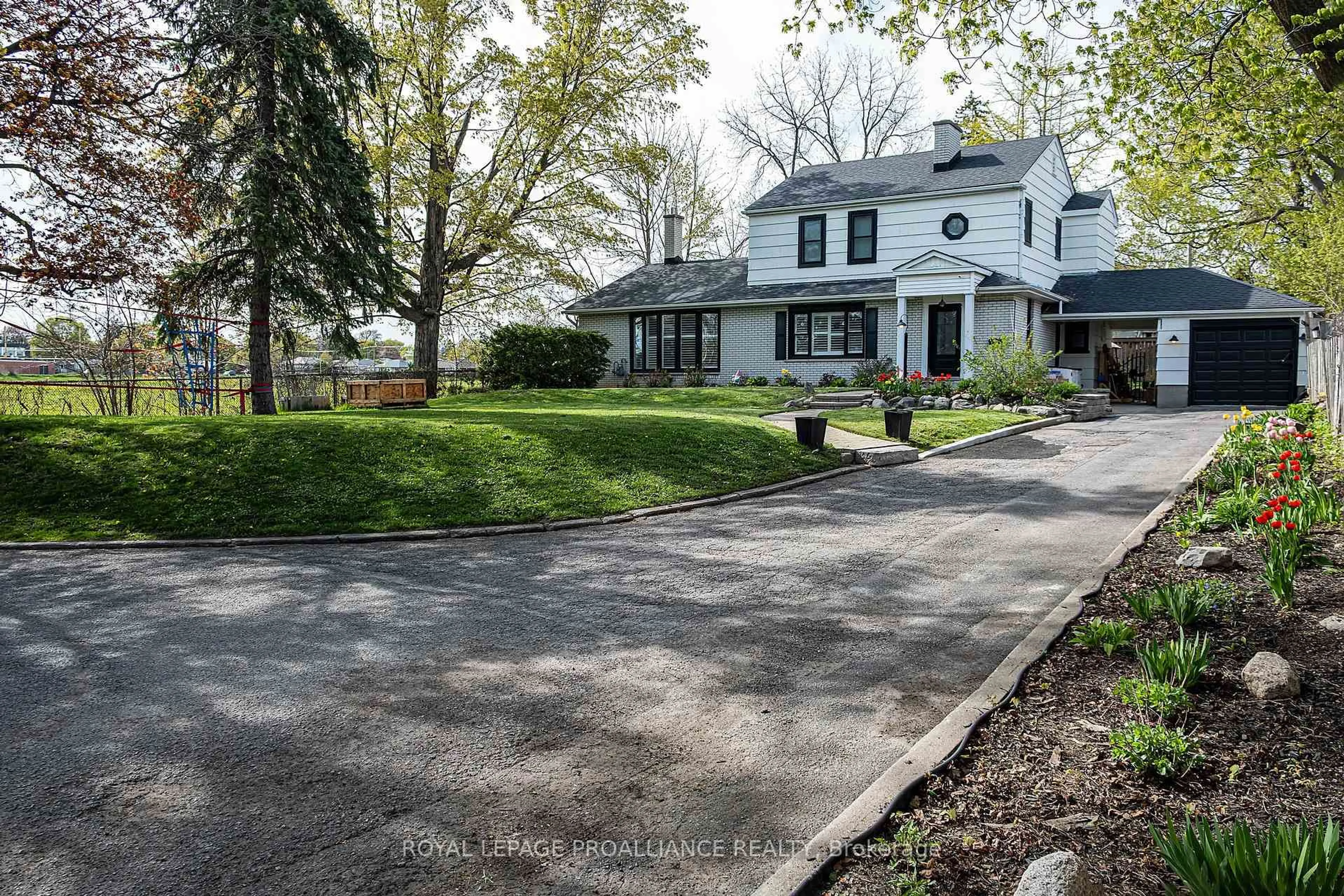 Unknown for 306 Dundas St, Quinte West Ontario K8V 3S3