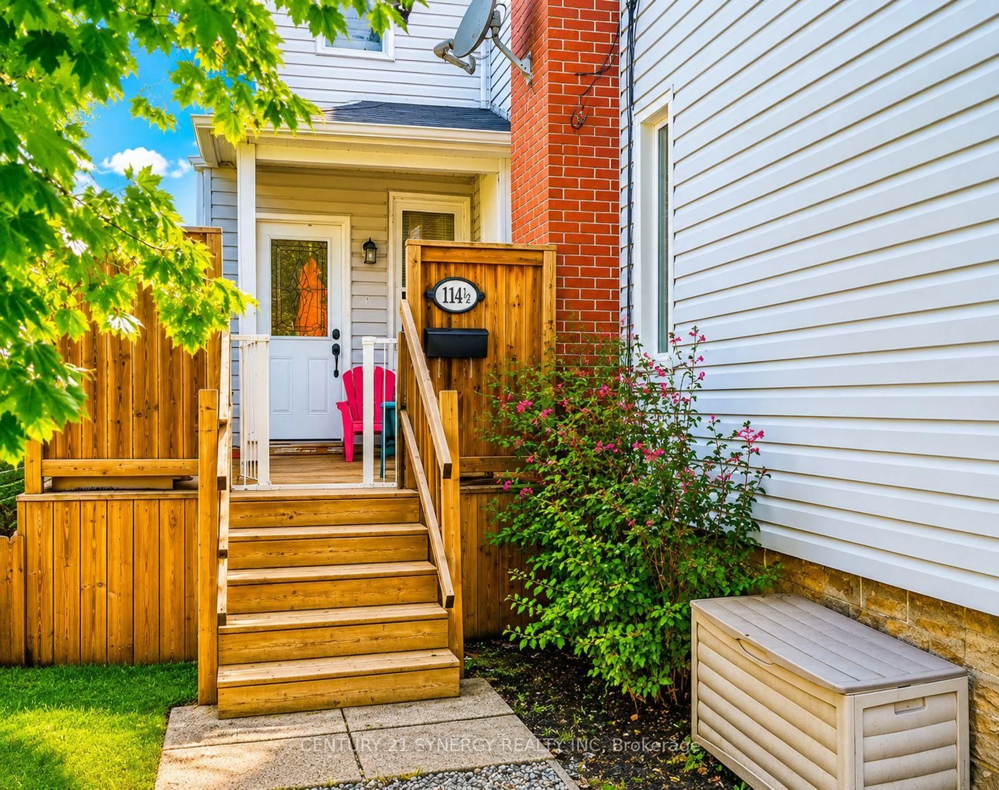 Unknown for 114 Main St, Smiths Falls Ontario K7A 1B2
