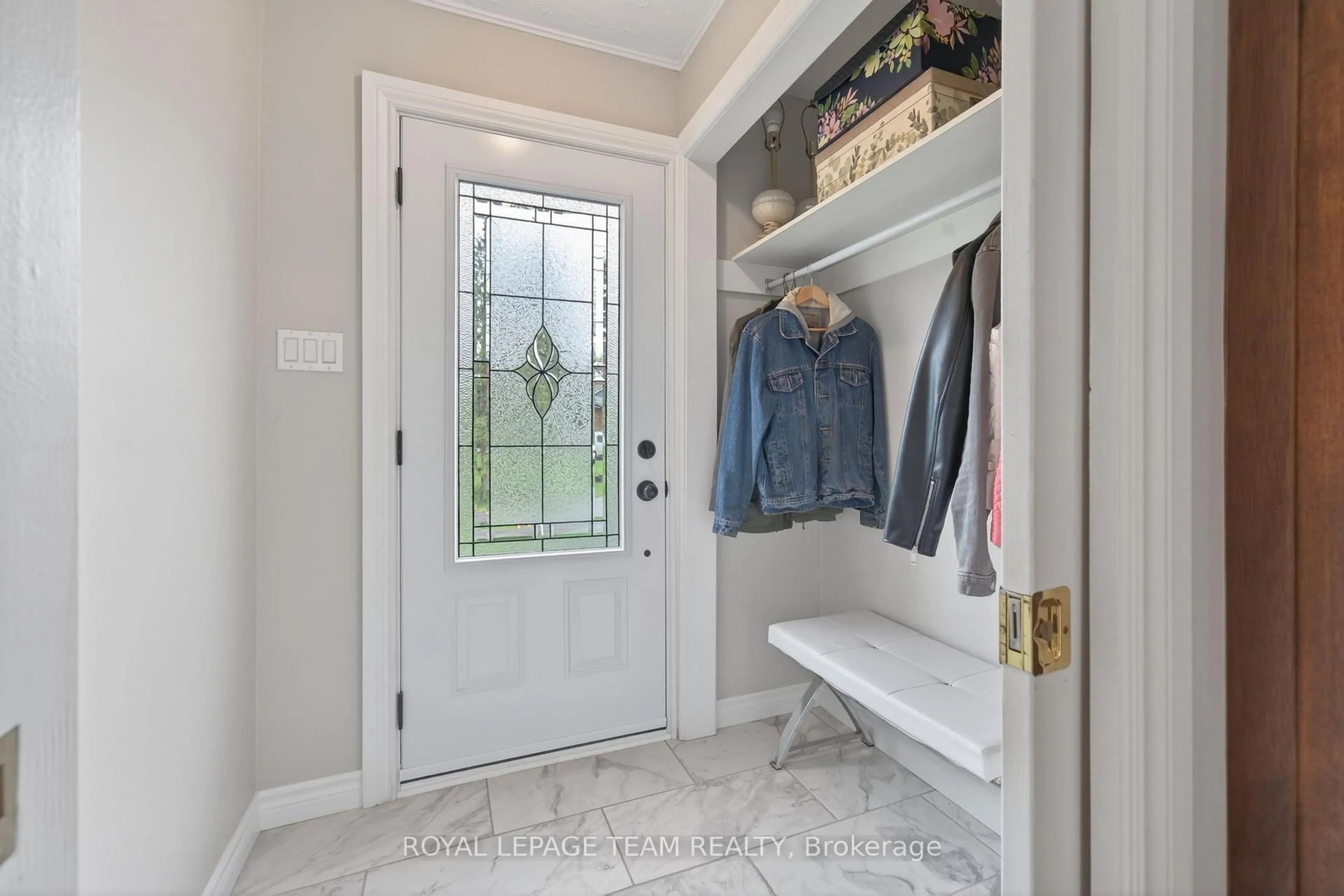 Unknown for 1509 Mayrene Cres, Greely Ontario K4P 1B2