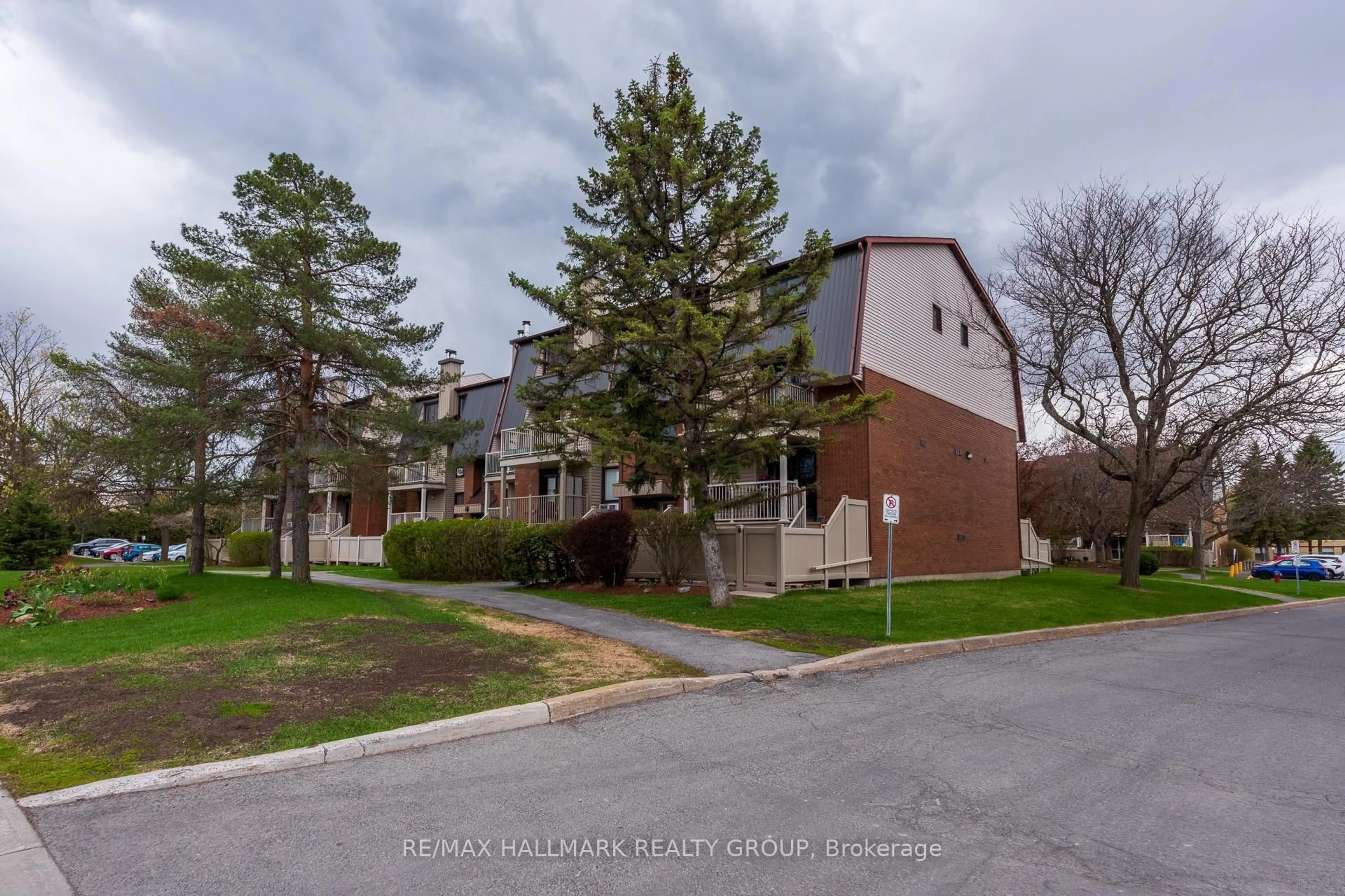 Unknown for 49 Sherway Dr #8, Ottawa Ontario K2J 2K3