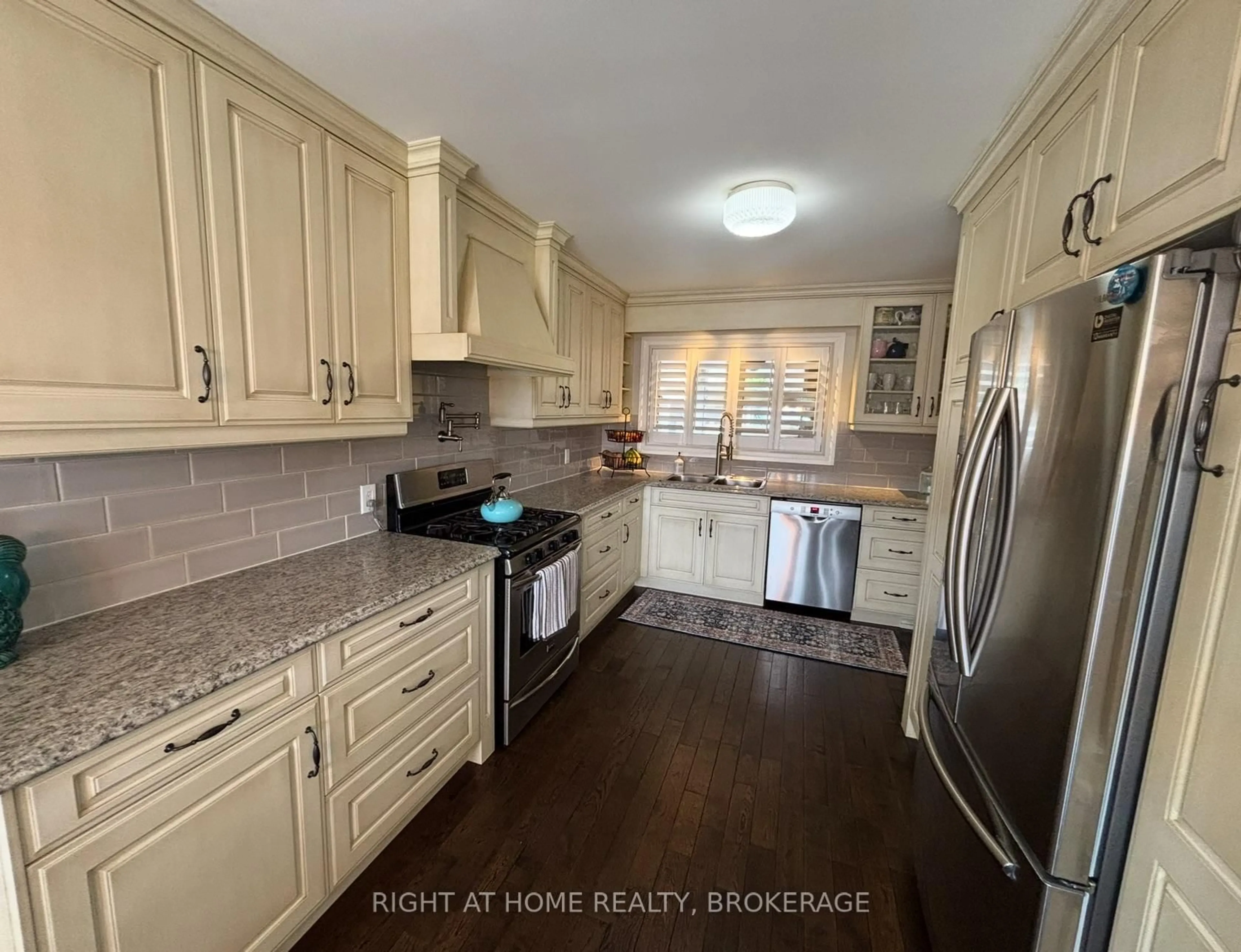 Unknown for 57 Metcalfe St, Thorold Ontario L2V 3A2