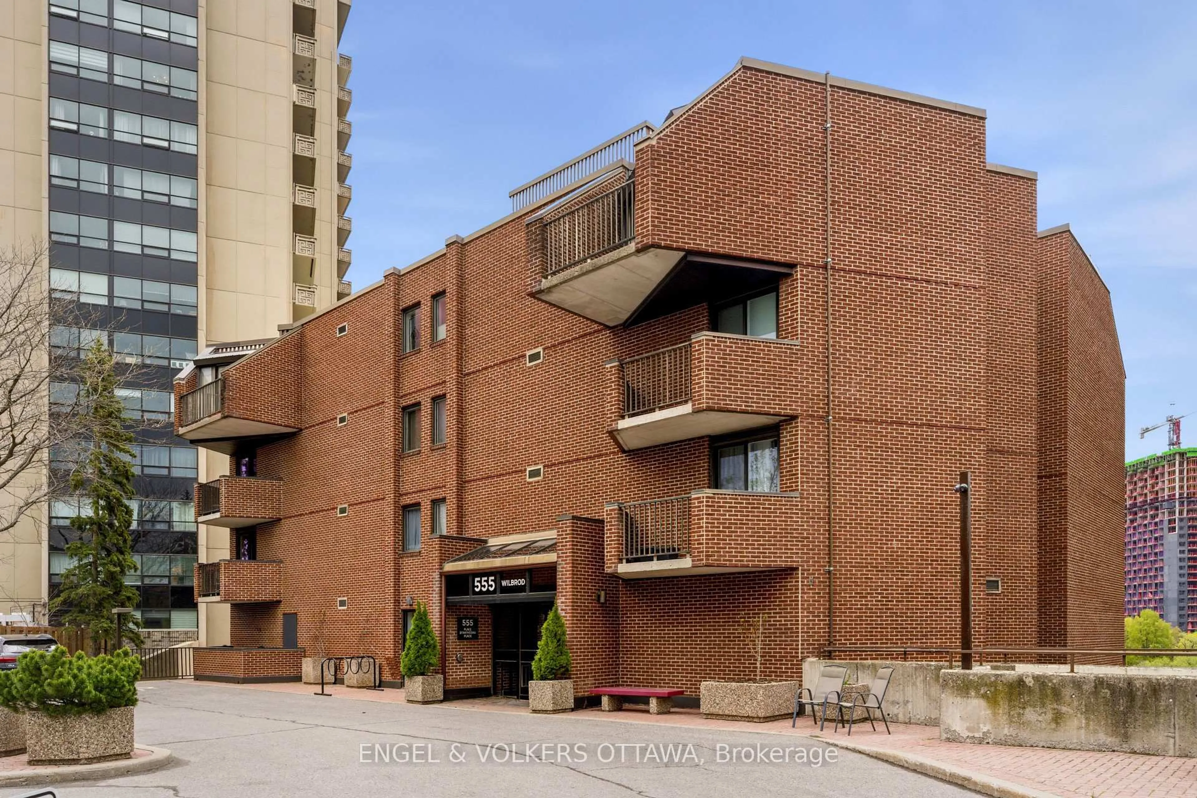 Unknown for 555 WILBROD St #103, Ottawa Ontario K1N 5R4