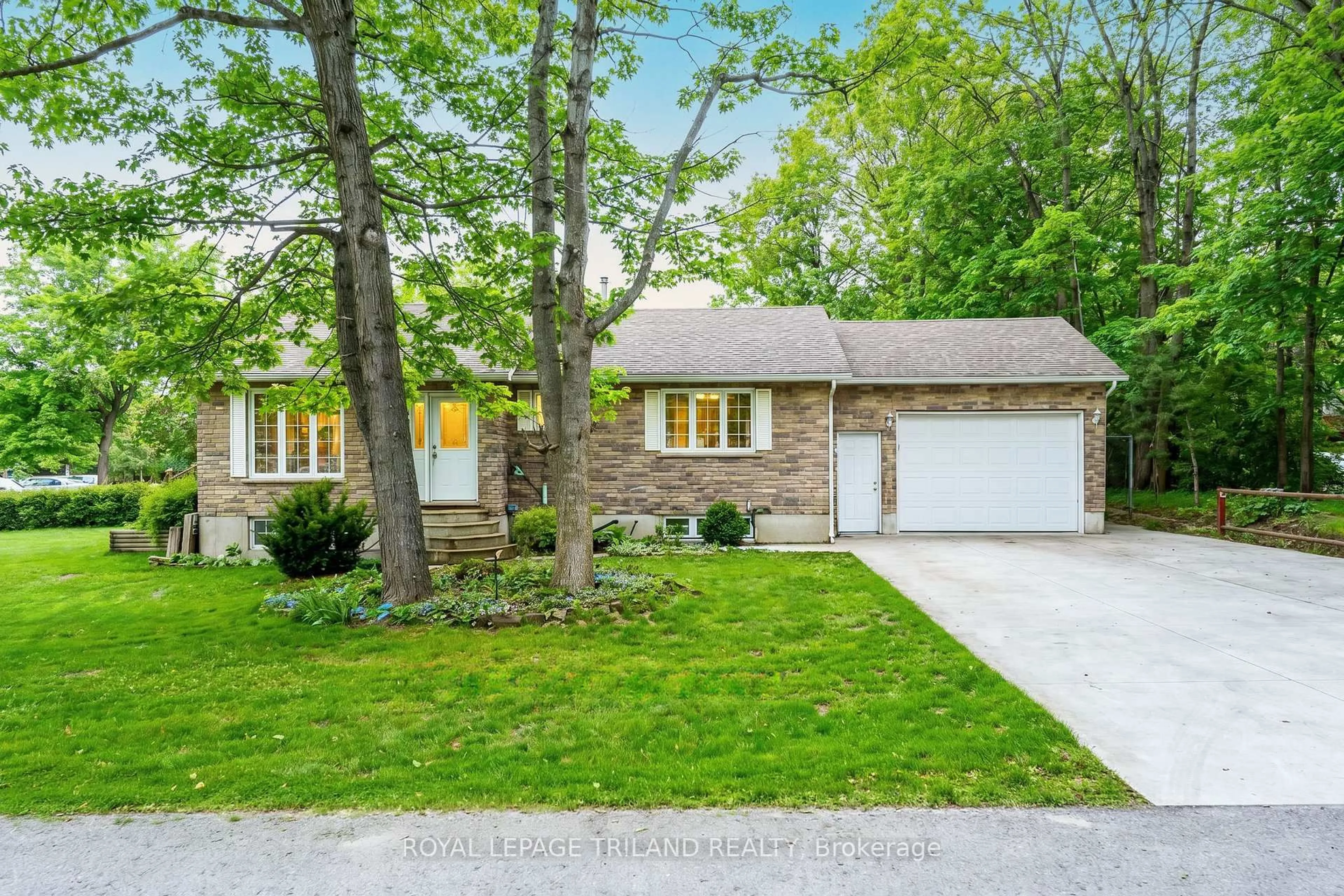 Unknown for 10234 Julie Ave, Lambton Shores Ontario N0M 1T0