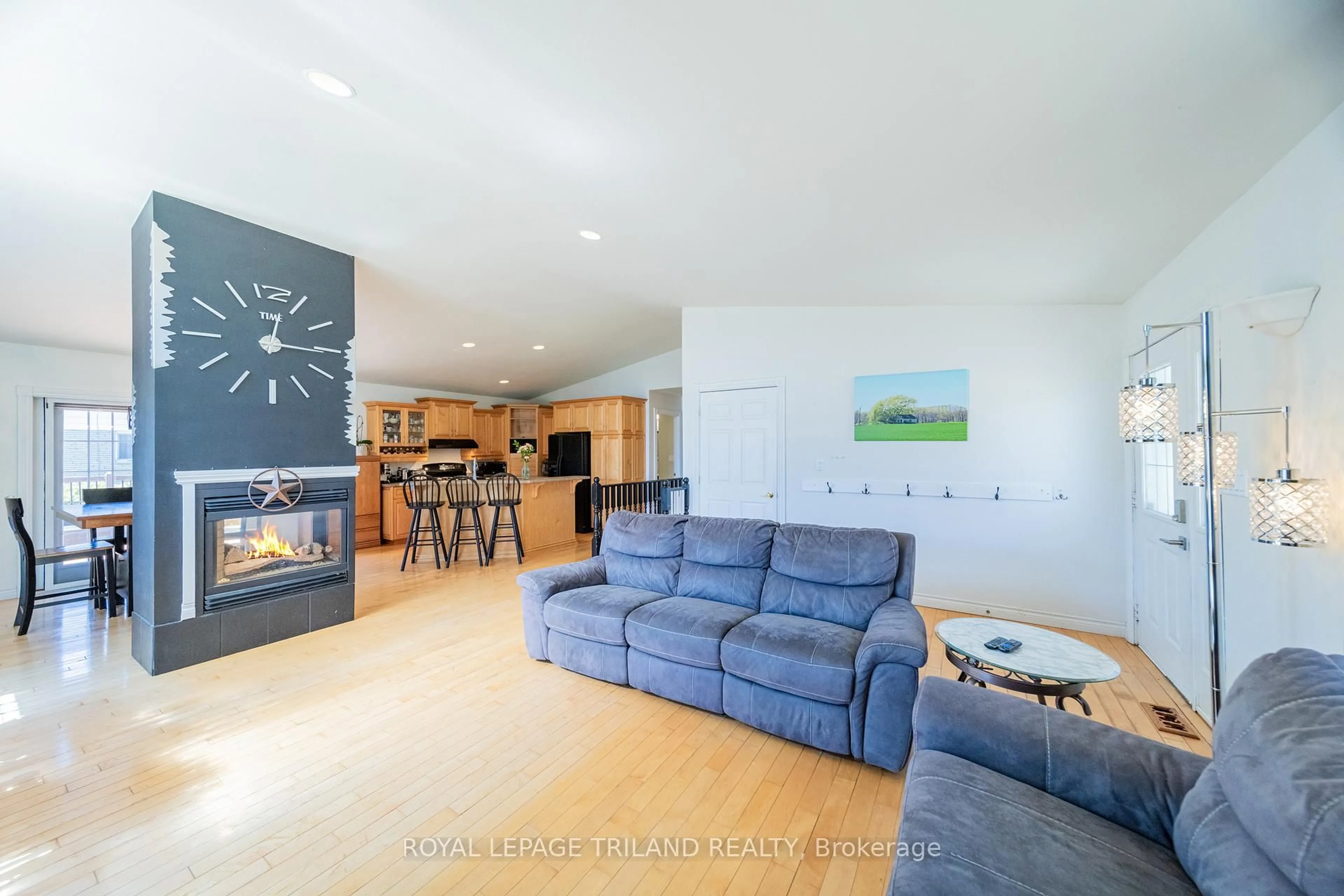 Unknown for 10234 Julie Ave, Lambton Shores Ontario N0M 1T0
